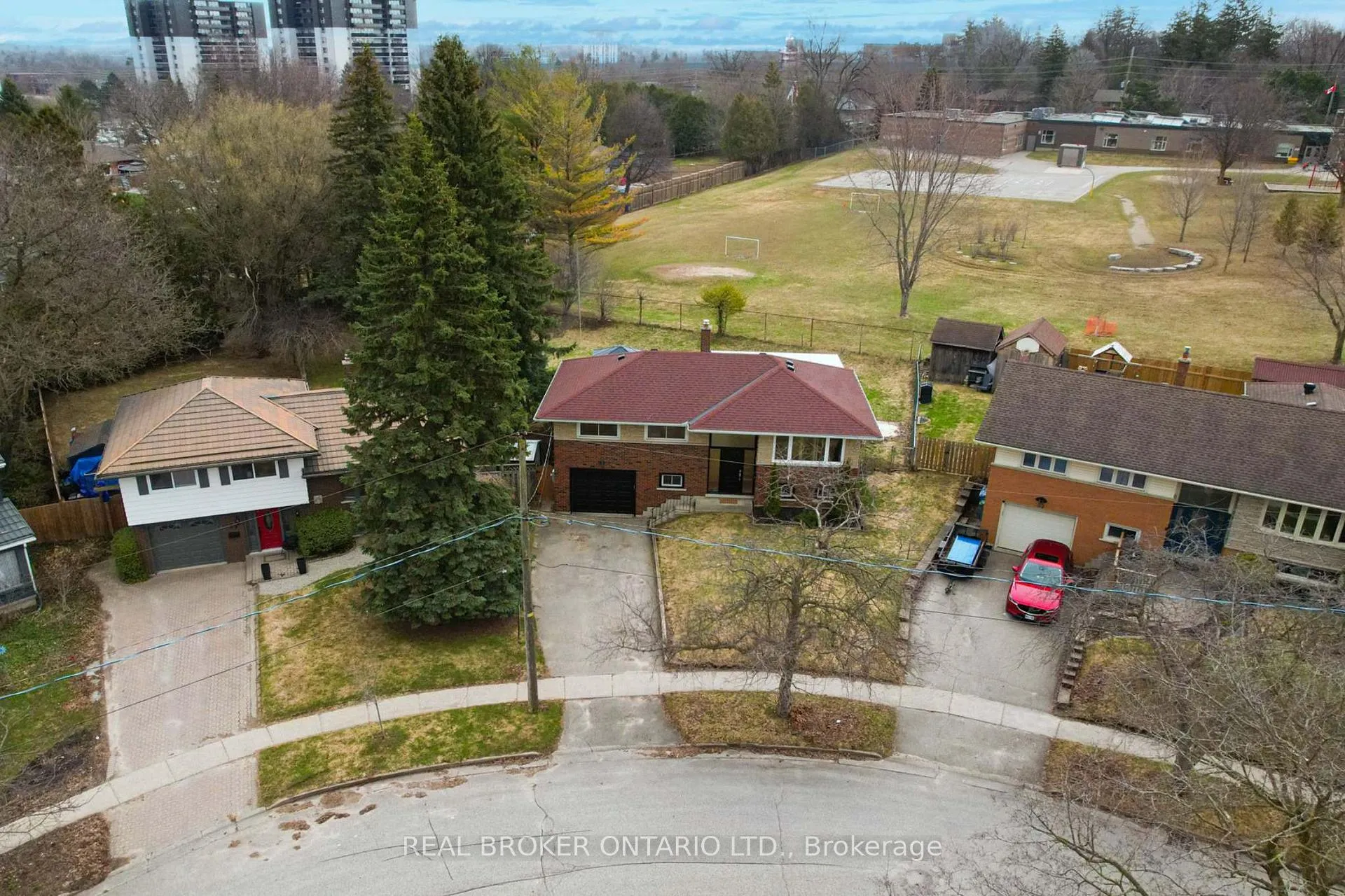 Photo 40 of 37 Nicklin Crescent, Guelph, Riverside Park — HOMEH