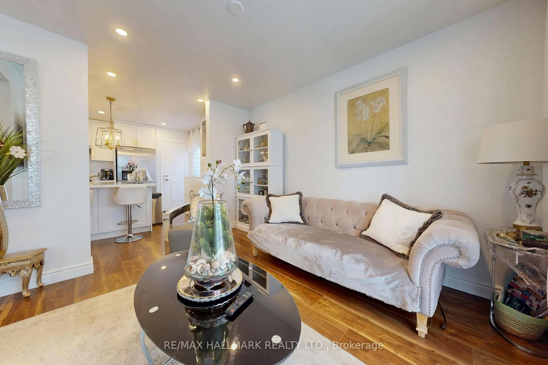 Photo 3 of 96 Searle Avenue, North York, Bathurst Manor — HOMEH
