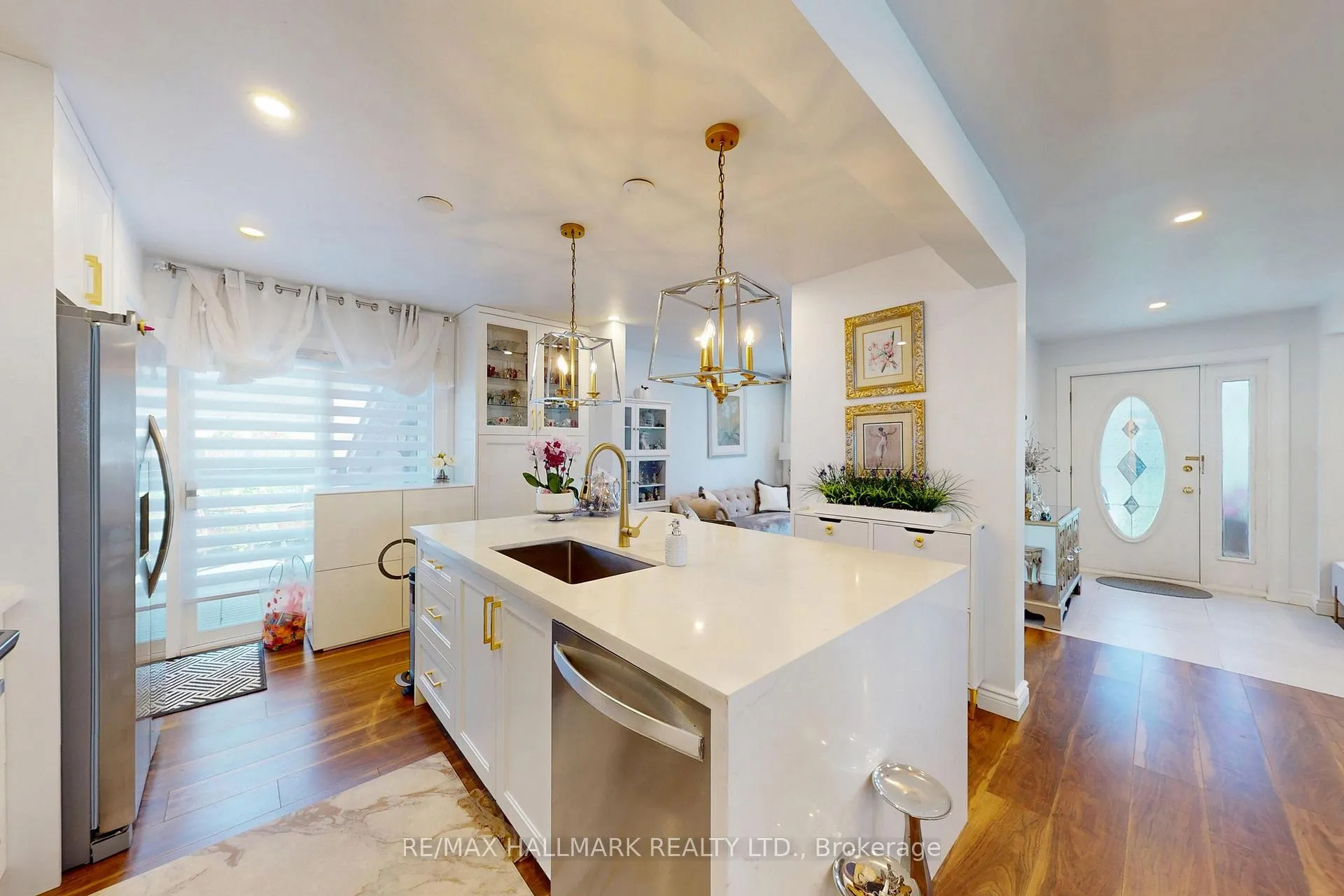 Photo 5 of 96 Searle Avenue, North York, Bathurst Manor — HOMEH