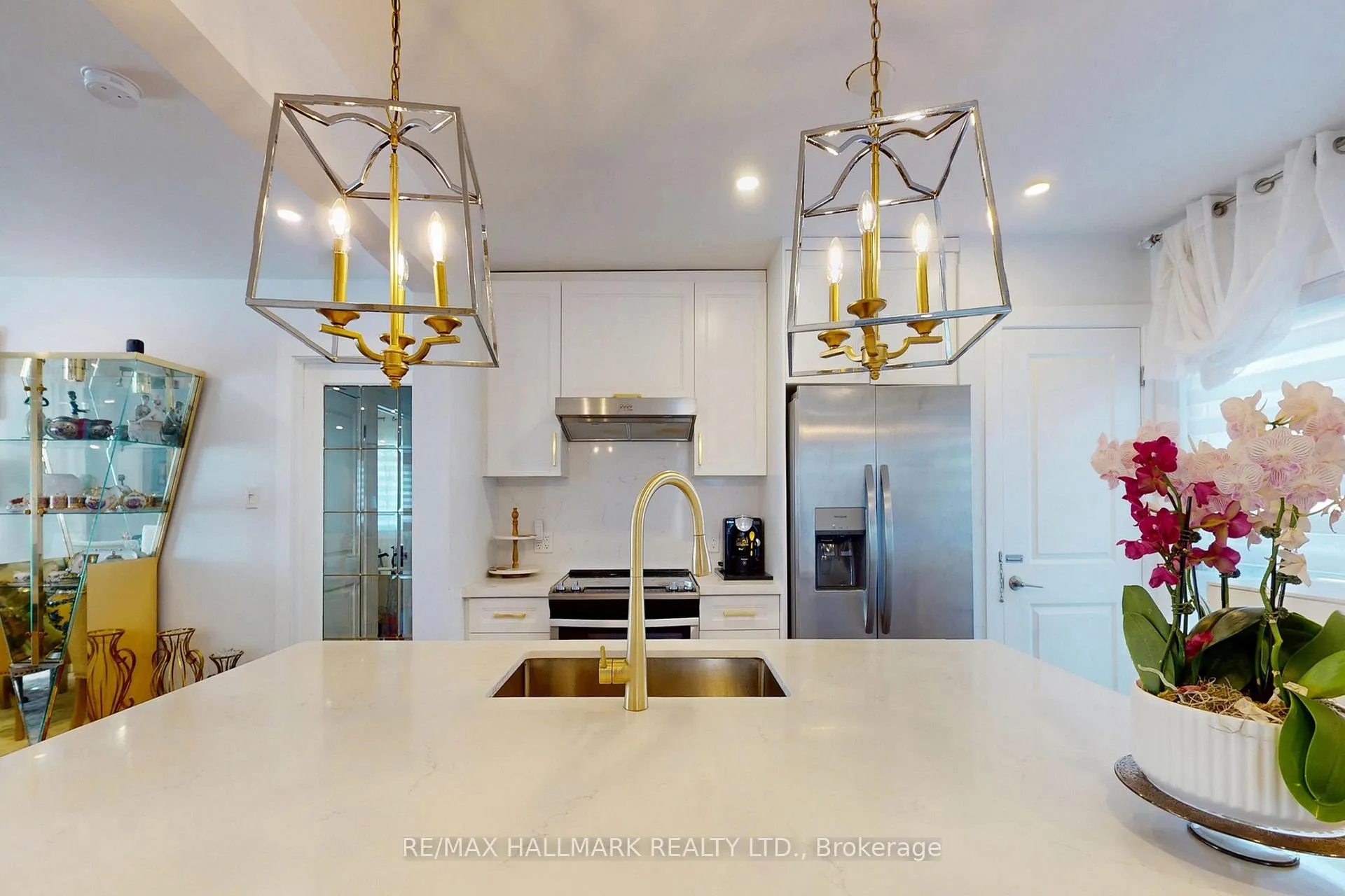 Photo 8 of 96 Searle Avenue, North York, Bathurst Manor — HOMEH