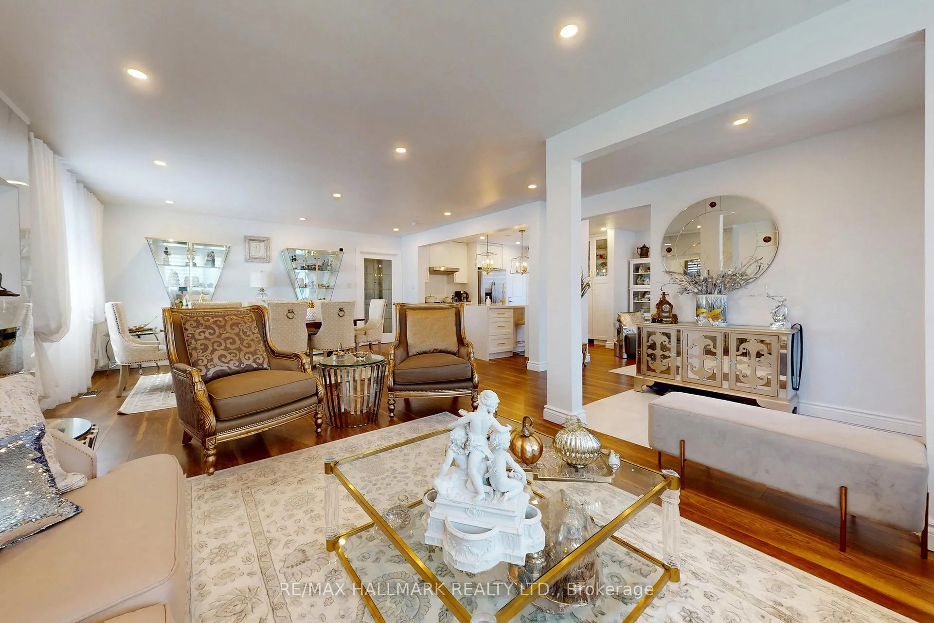 Photo 13 of 96 Searle Avenue, North York, Bathurst Manor — HOMEH
