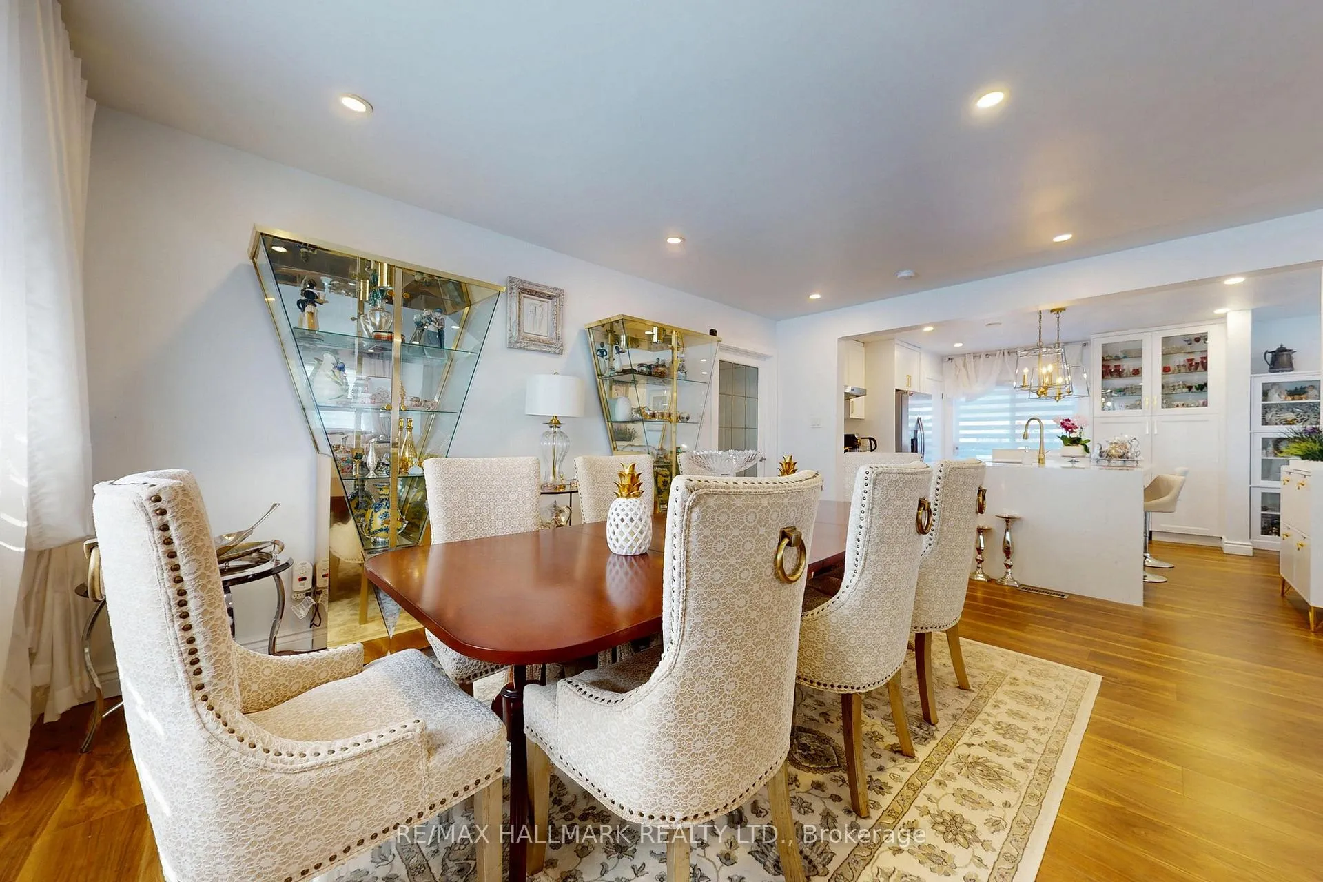 Photo 14 of 96 Searle Avenue, North York, Bathurst Manor — HOMEH