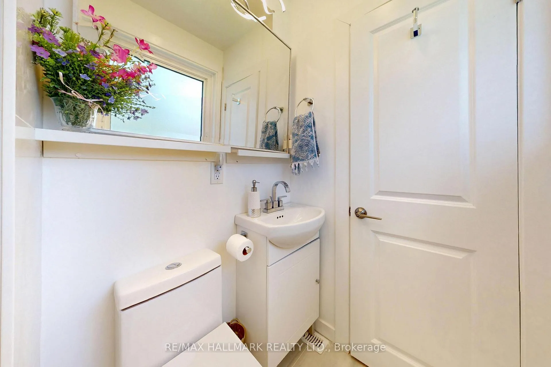 Photo 17 of 96 Searle Avenue, North York, Bathurst Manor — HOMEH