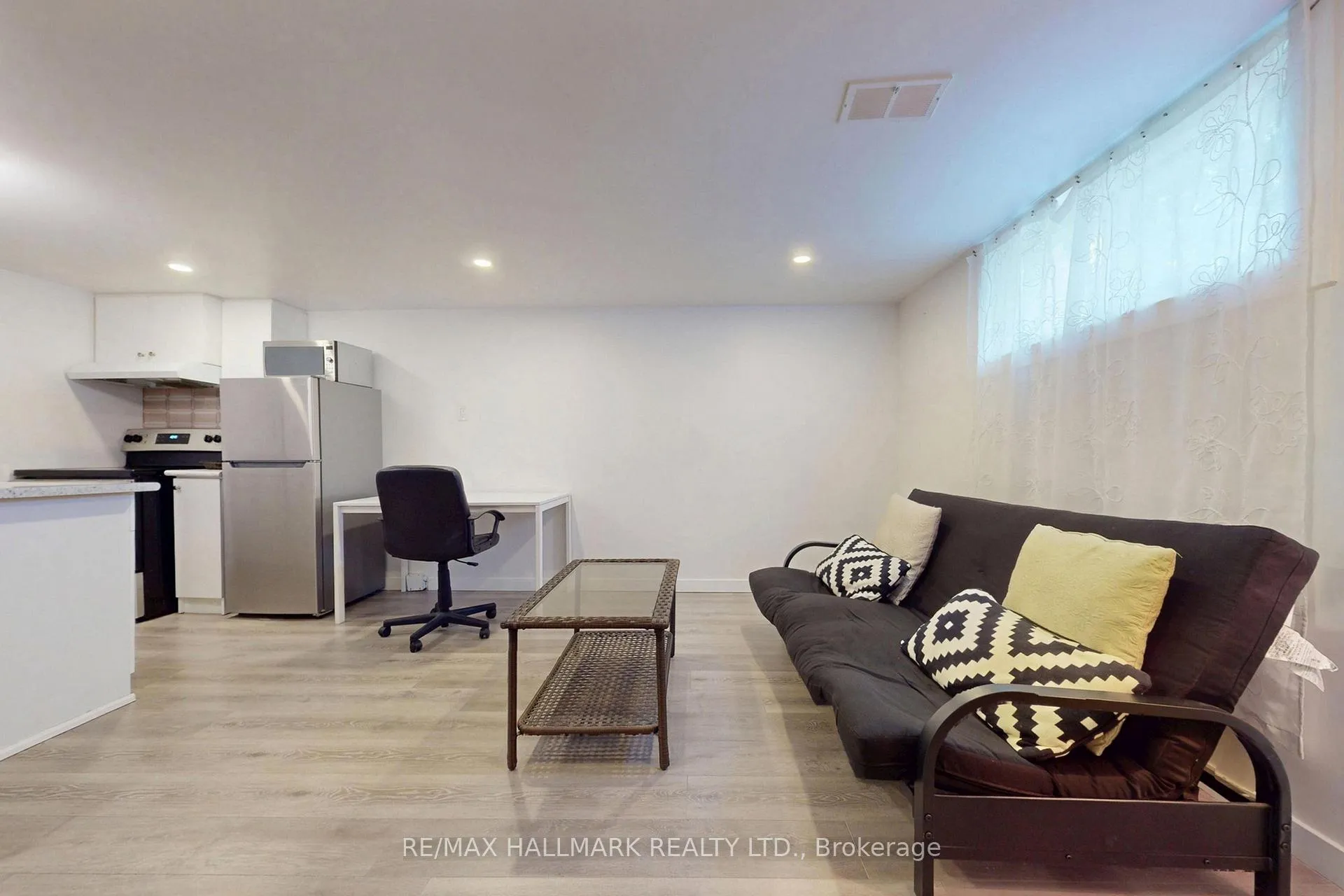 Photo 21 of 96 Searle Avenue, North York, Bathurst Manor — HOMEH