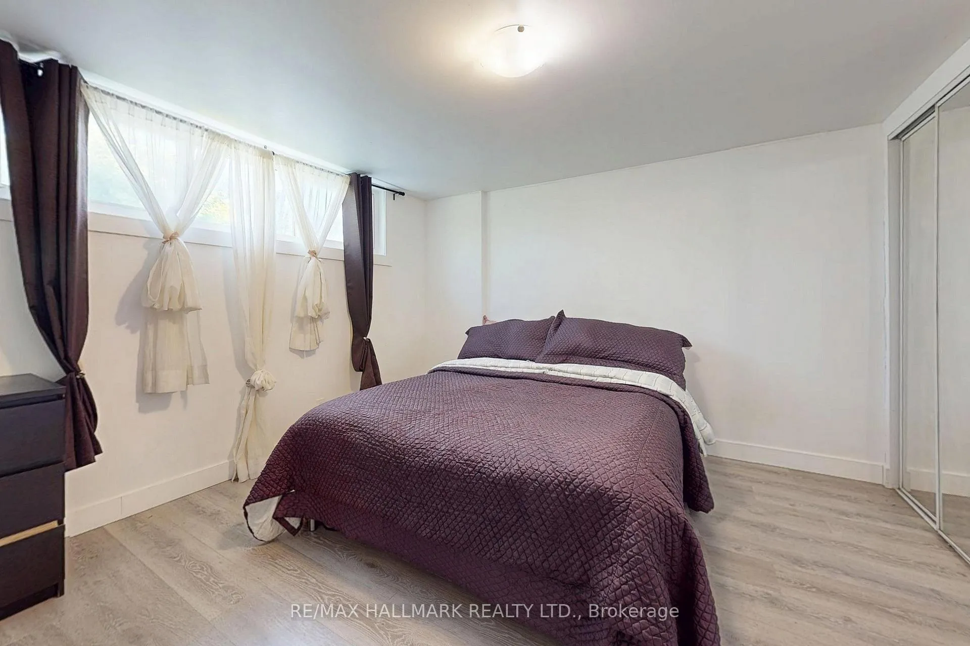 Photo 23 of 96 Searle Avenue, North York, Bathurst Manor — HOMEH