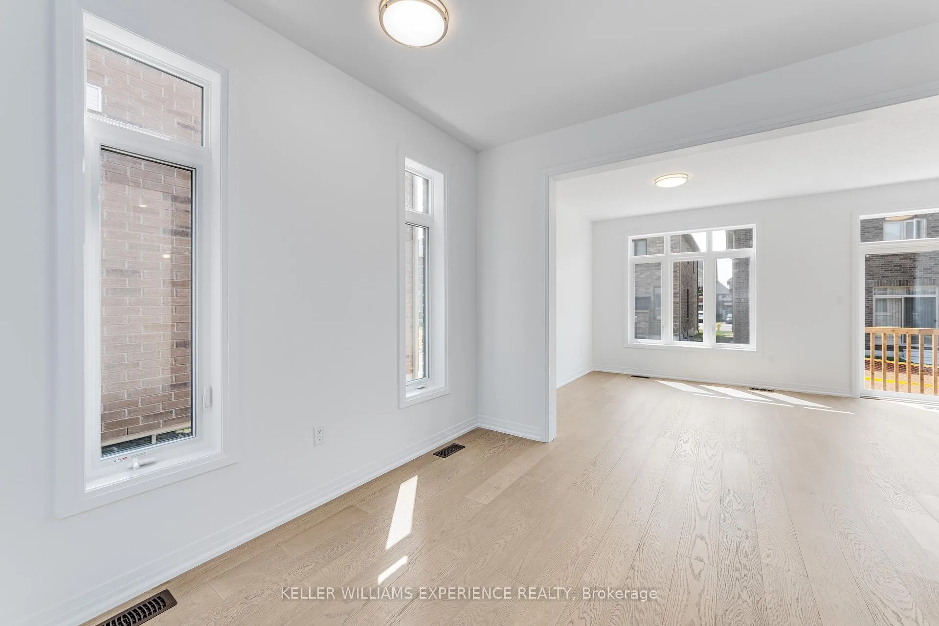 Photo 9 of 54 Sagewood Avenue, Barrie, Rural Barrie Southeast — HOMEH