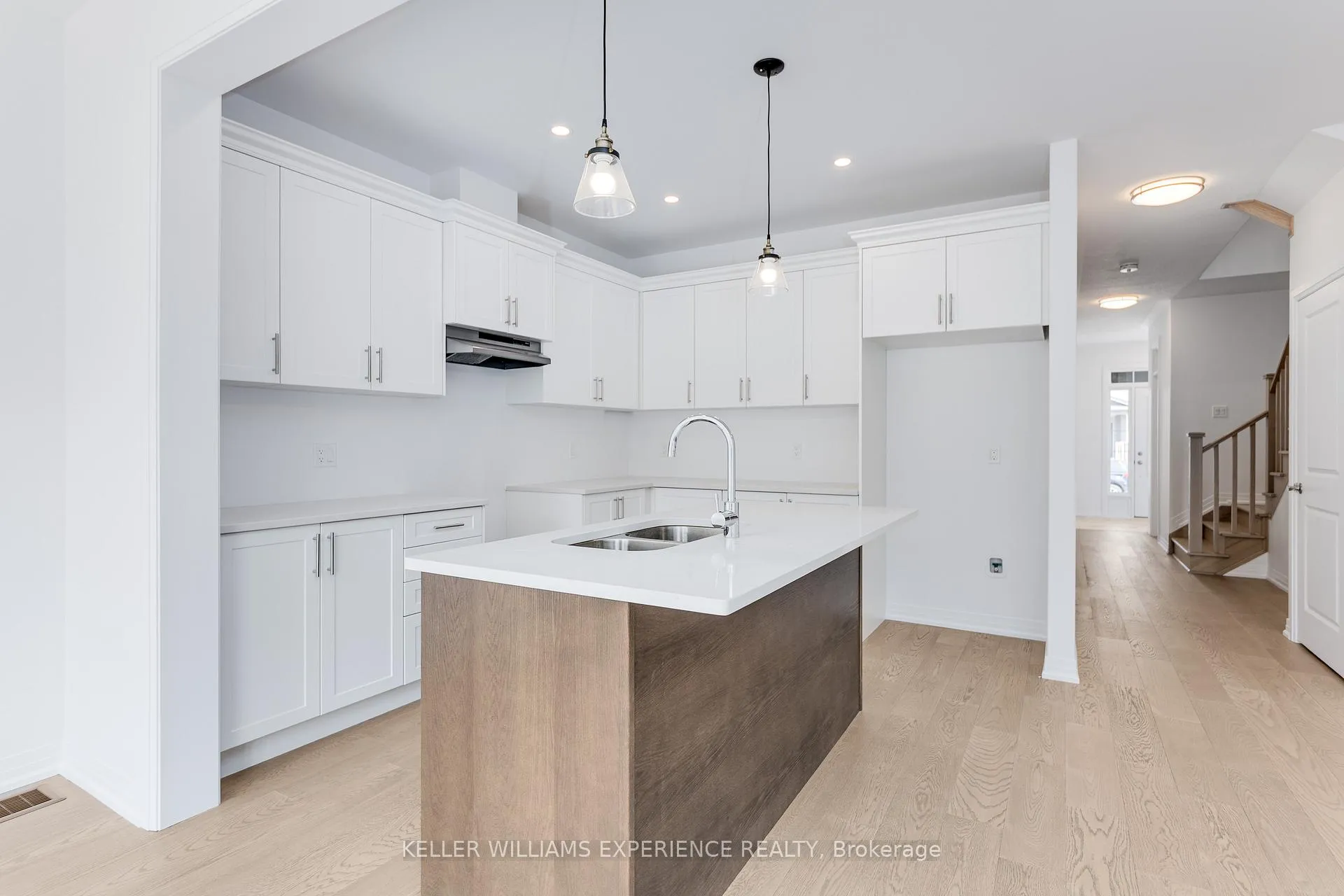 Photo 13 of 54 Sagewood Avenue, Barrie, Rural Barrie Southeast — HOMEH