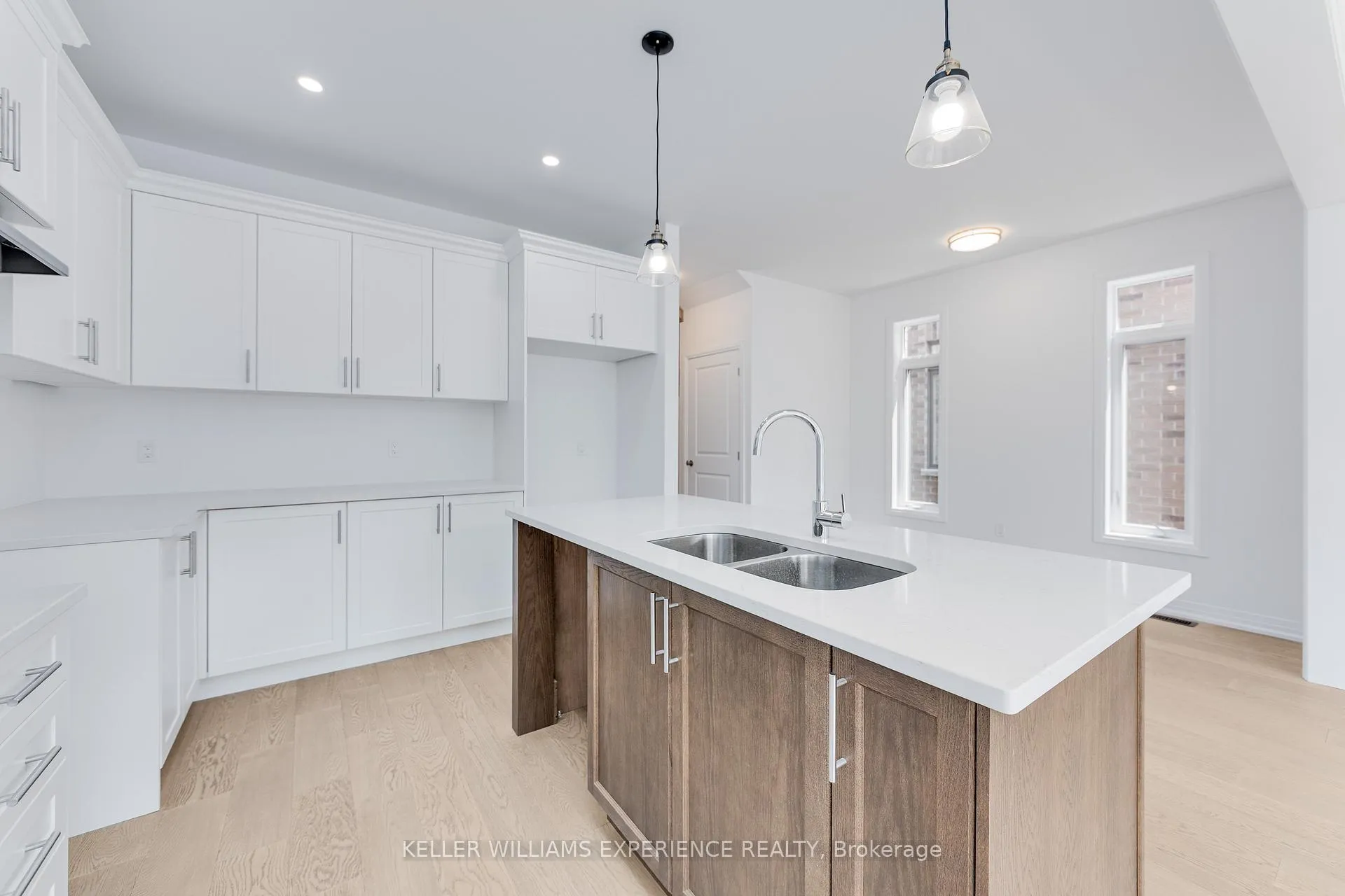 Photo 15 of 54 Sagewood Avenue, Barrie, Rural Barrie Southeast — HOMEH