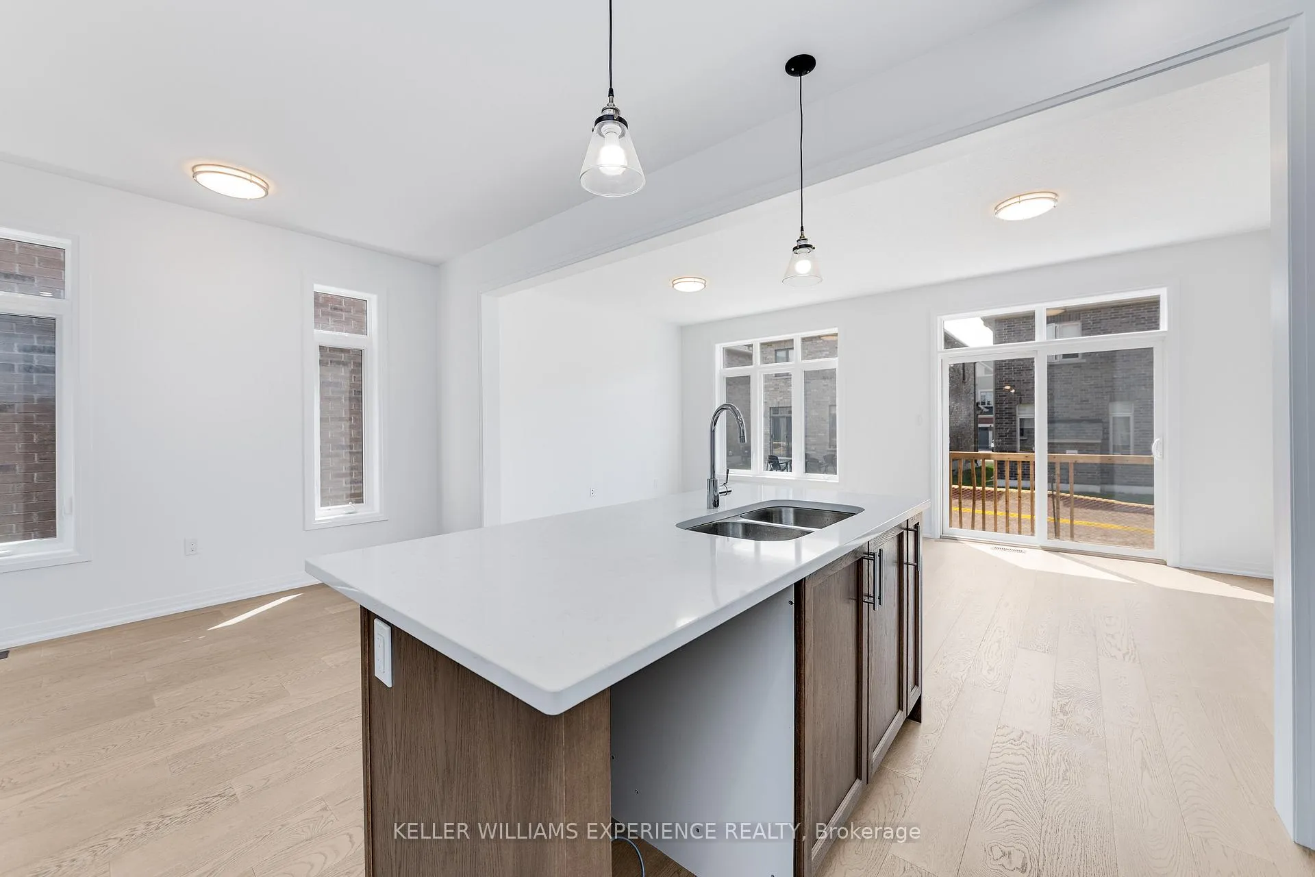 Photo 16 of 54 Sagewood Avenue, Barrie, Rural Barrie Southeast — HOMEH