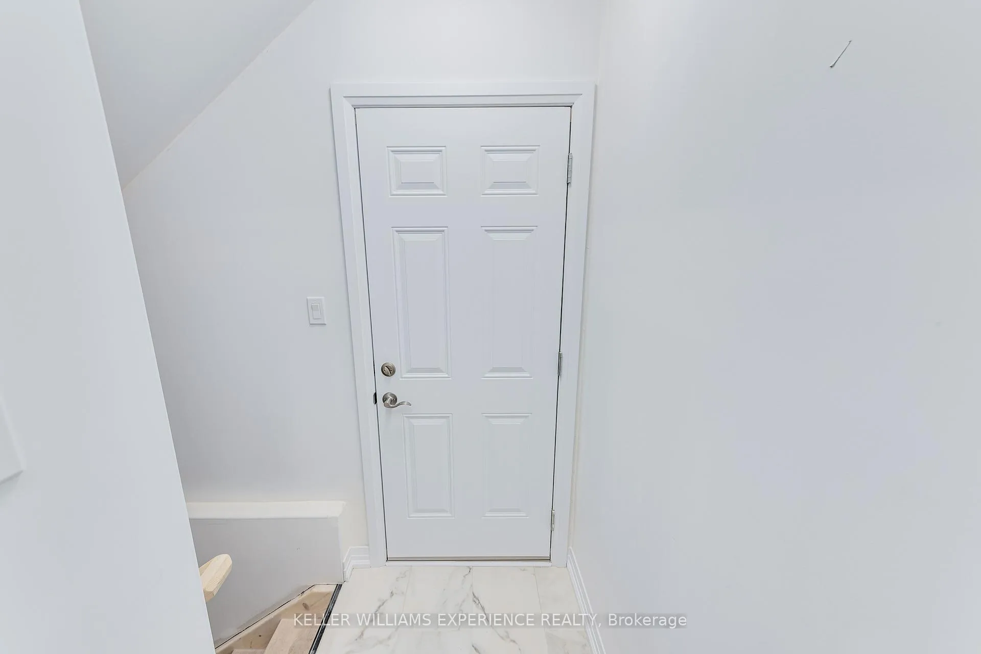 Photo 19 of 54 Sagewood Avenue, Barrie, Rural Barrie Southeast — HOMEH