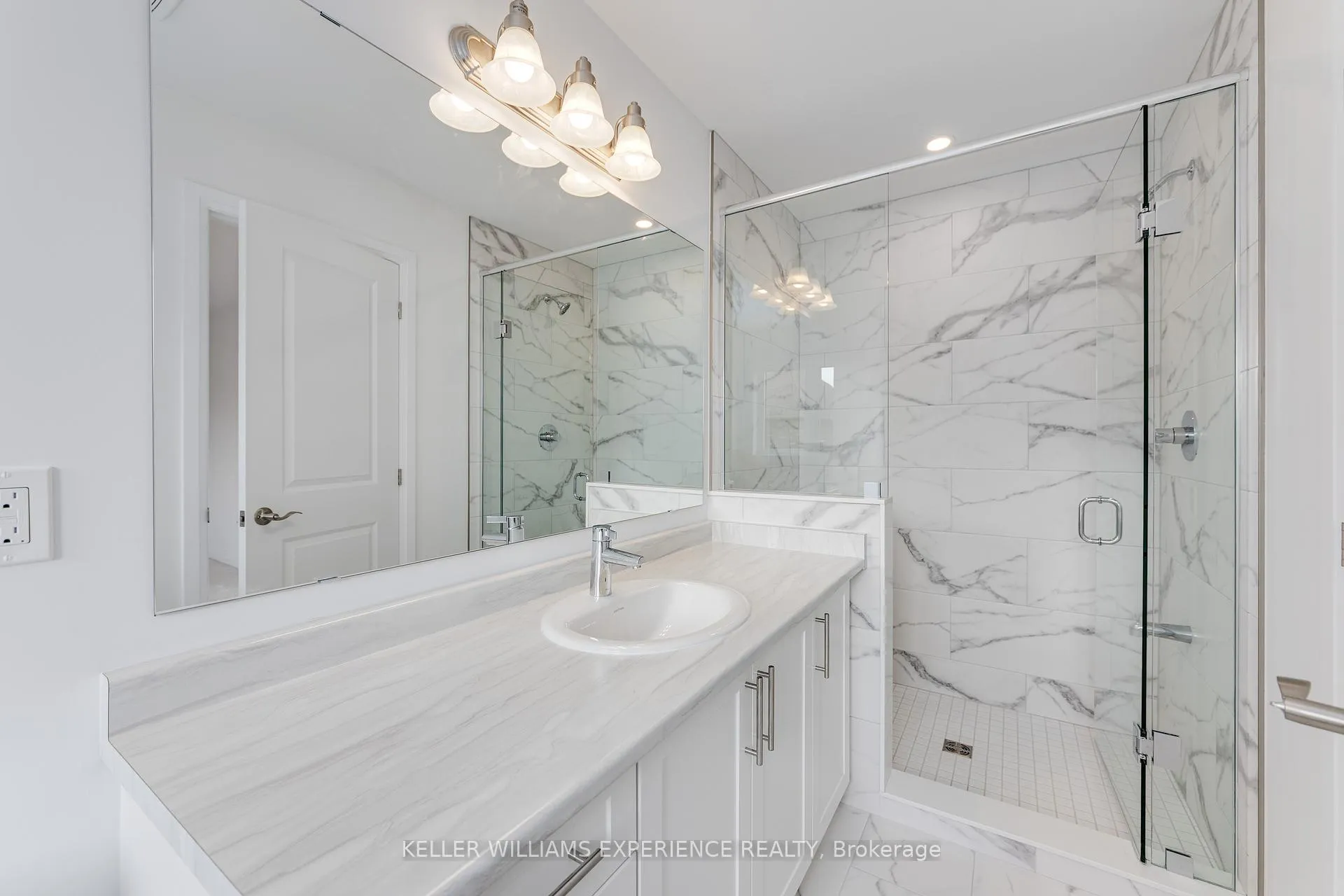Photo 24 of 54 Sagewood Avenue, Barrie, Rural Barrie Southeast — HOMEH