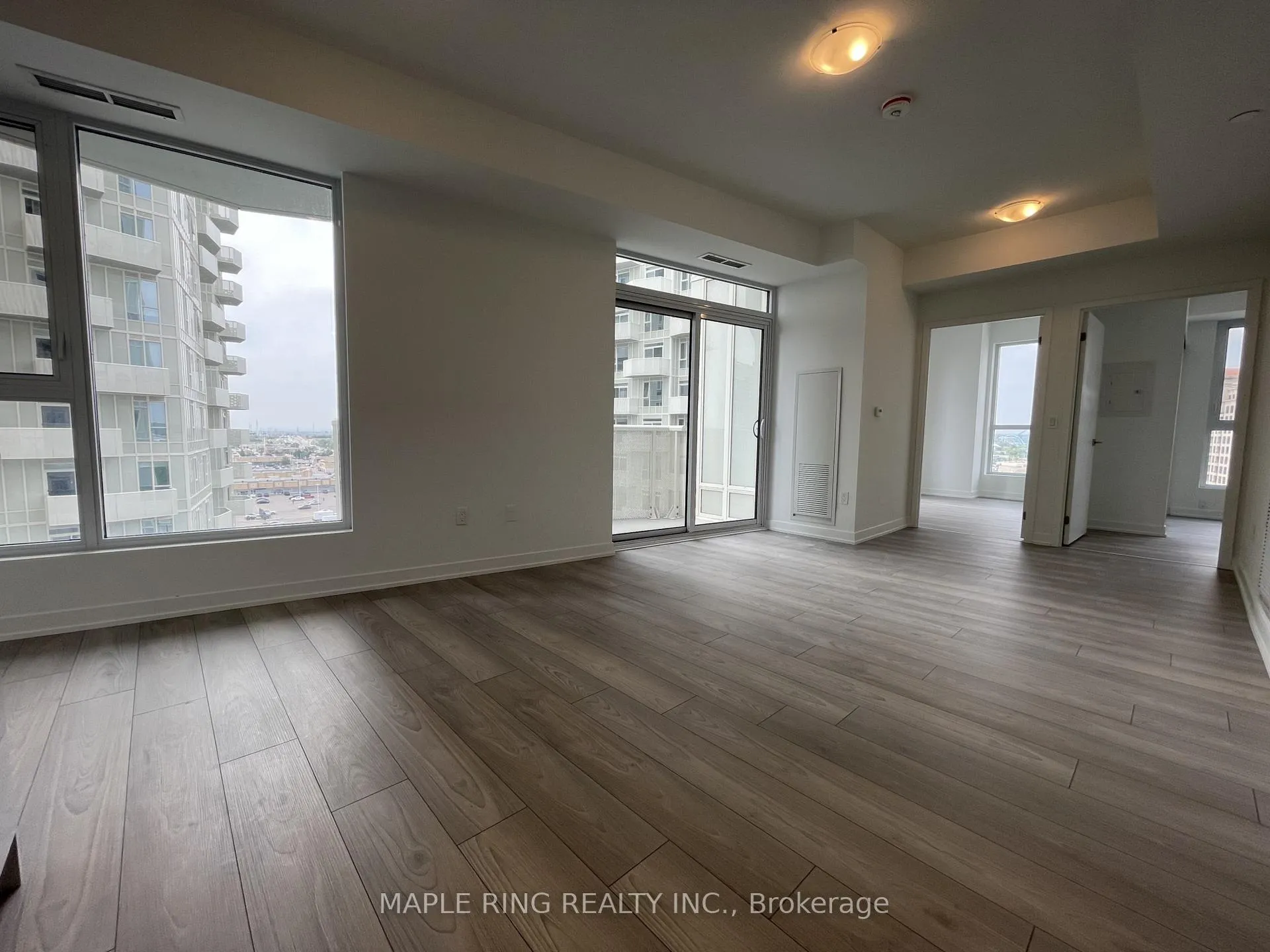 Photo 2 of Unit 1103, 474 Caldari Road, Vaughan, Concord — HOMEH