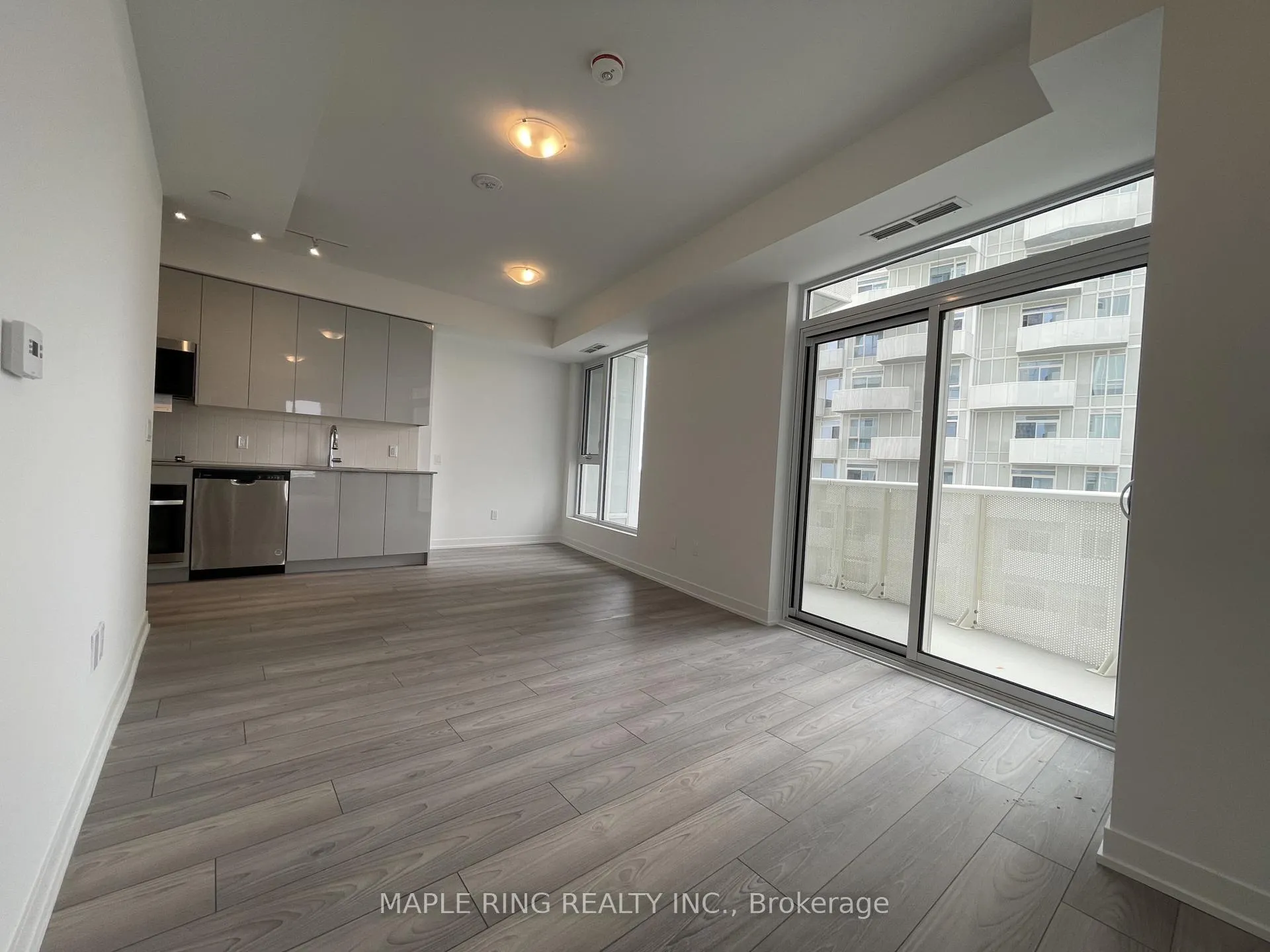 Photo 7 of Unit 1103, 474 Caldari Road, Vaughan, Concord — HOMEH
