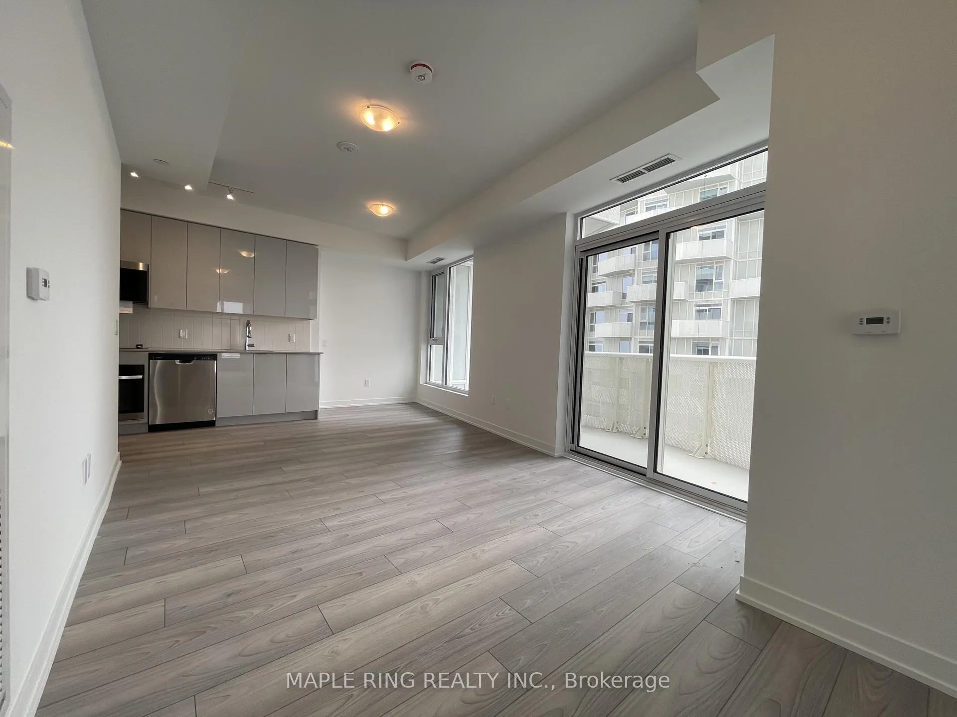 Photo 9 of Unit 1103, 474 Caldari Road, Vaughan, Concord — HOMEH