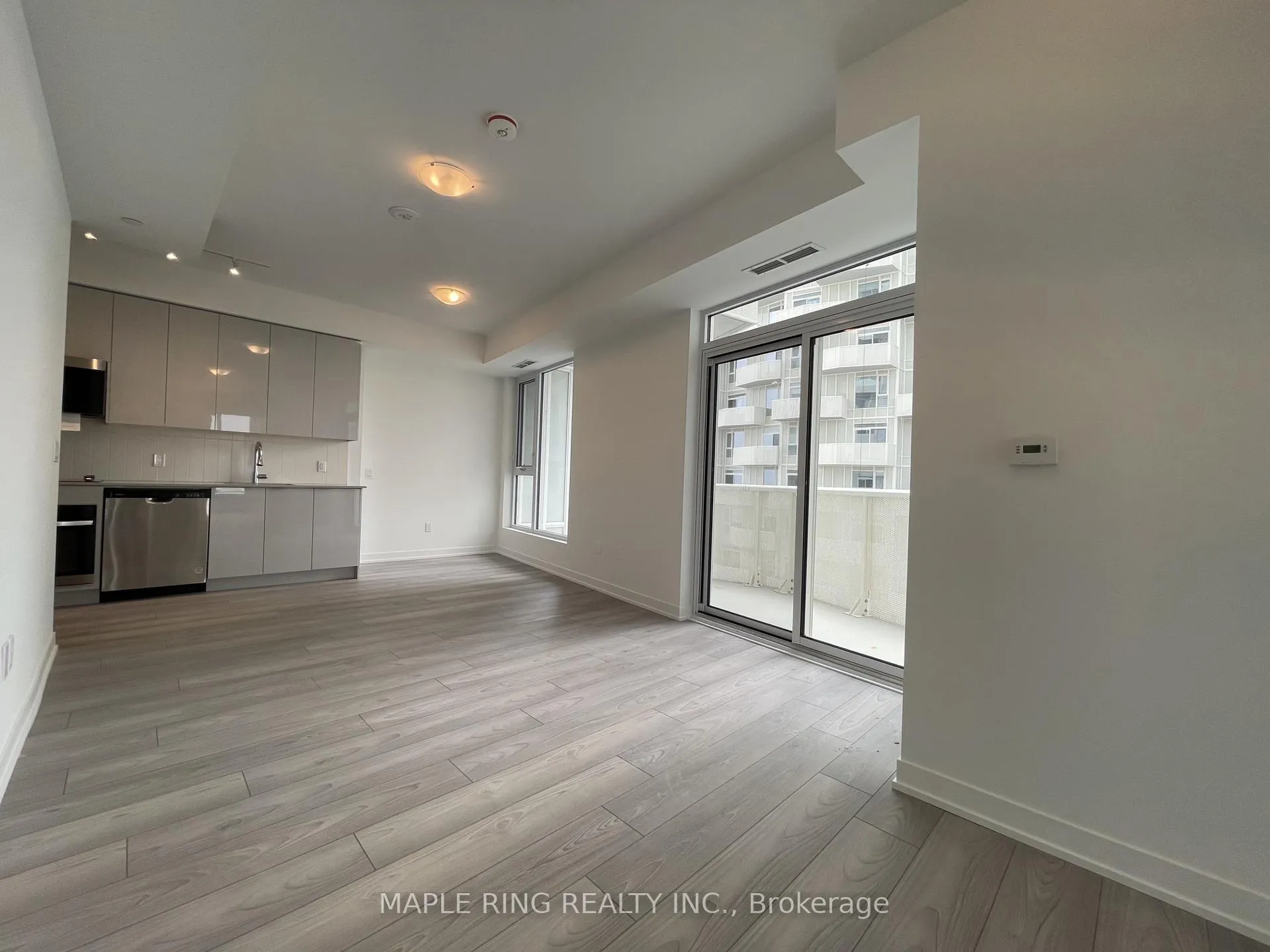 Photo 10 of Unit 1103, 474 Caldari Road, Vaughan, Concord — HOMEH