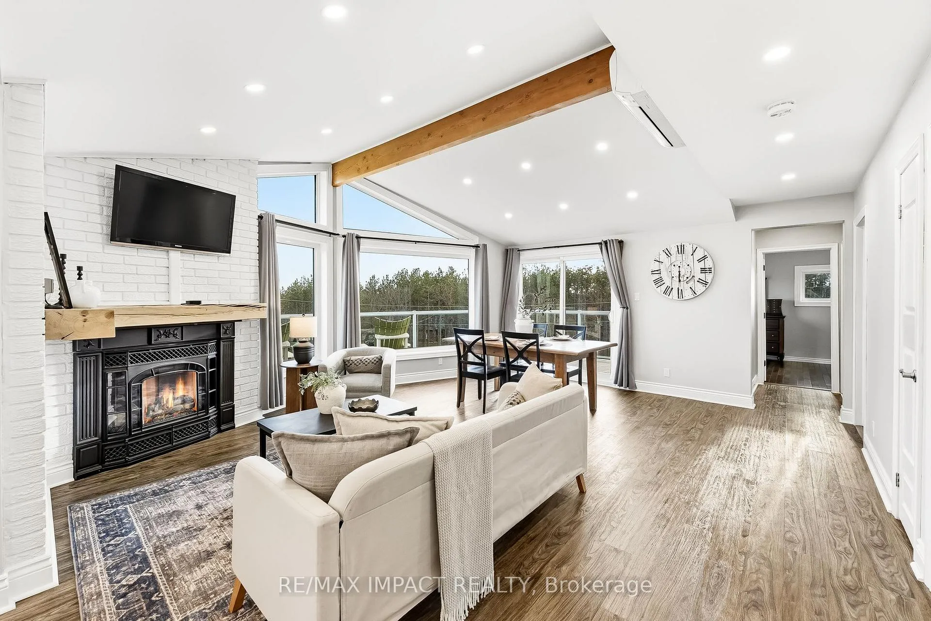 Photo 10 of 2 Skiview Drive, Cavan Monaghan, Rural Cavan Monaghan — HOMEH
