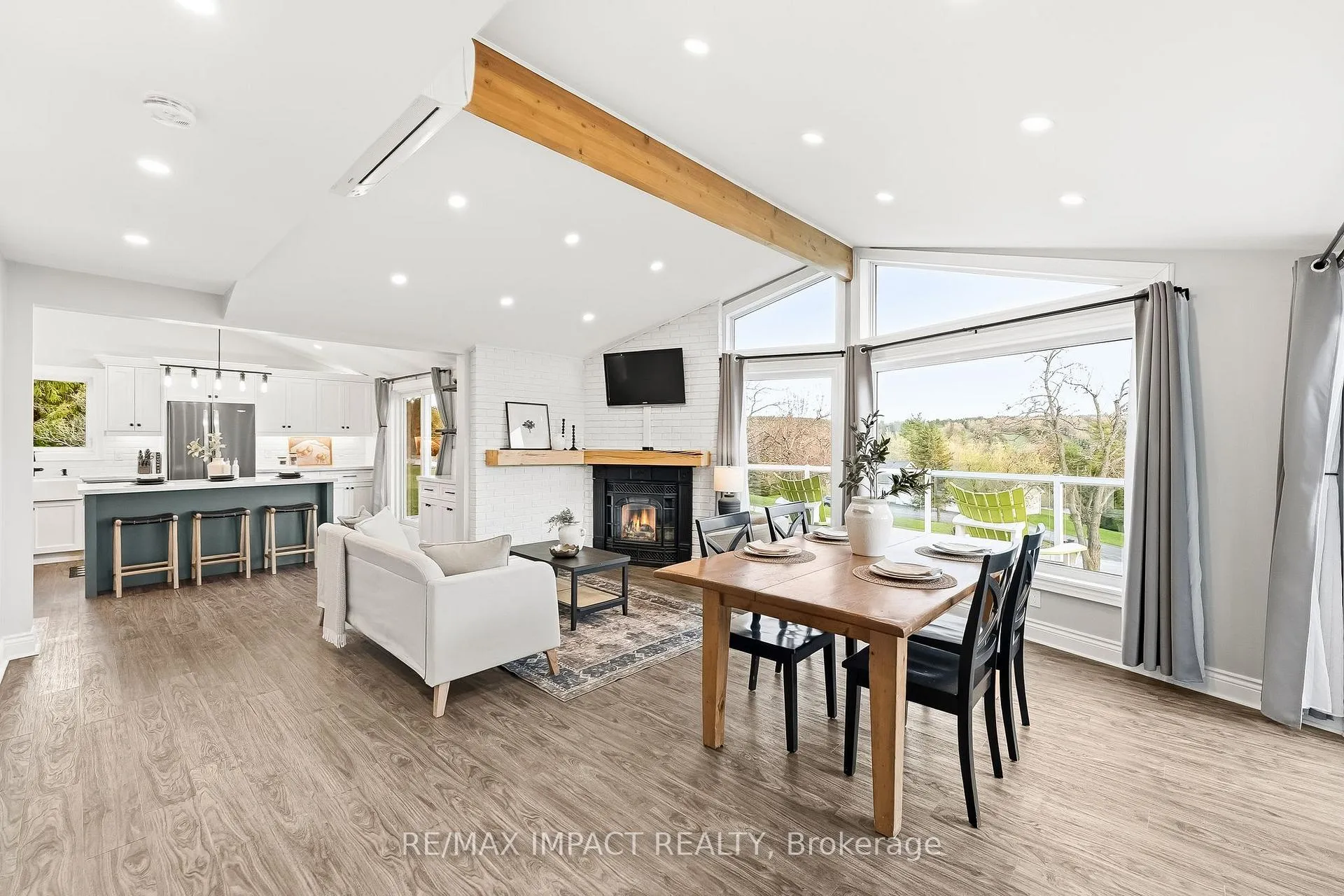 Photo 13 of 2 Skiview Drive, Cavan Monaghan, Rural Cavan Monaghan — HOMEH
