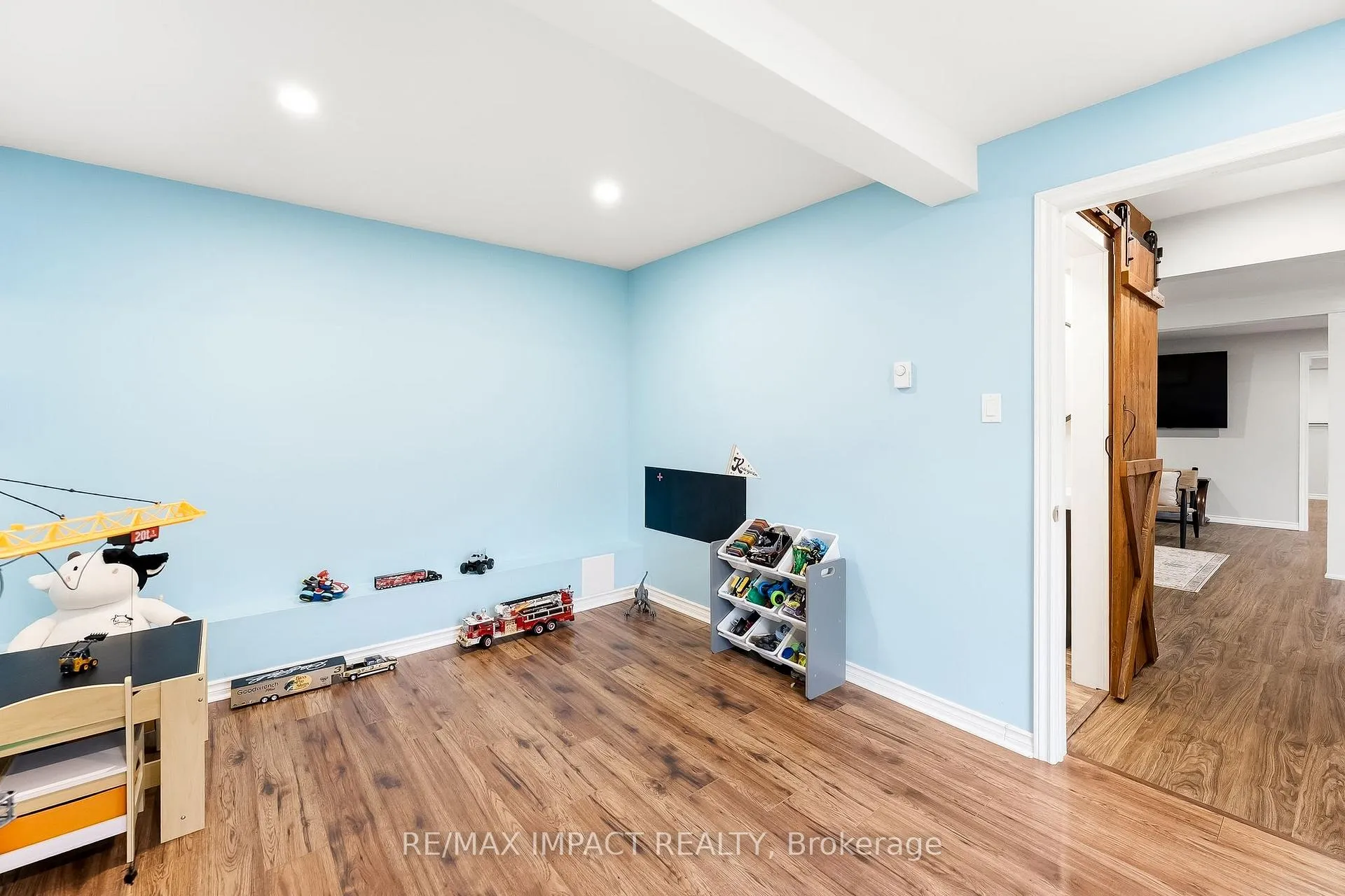 Photo 32 of 2 Skiview Drive, Cavan Monaghan, Rural Cavan Monaghan — HOMEH