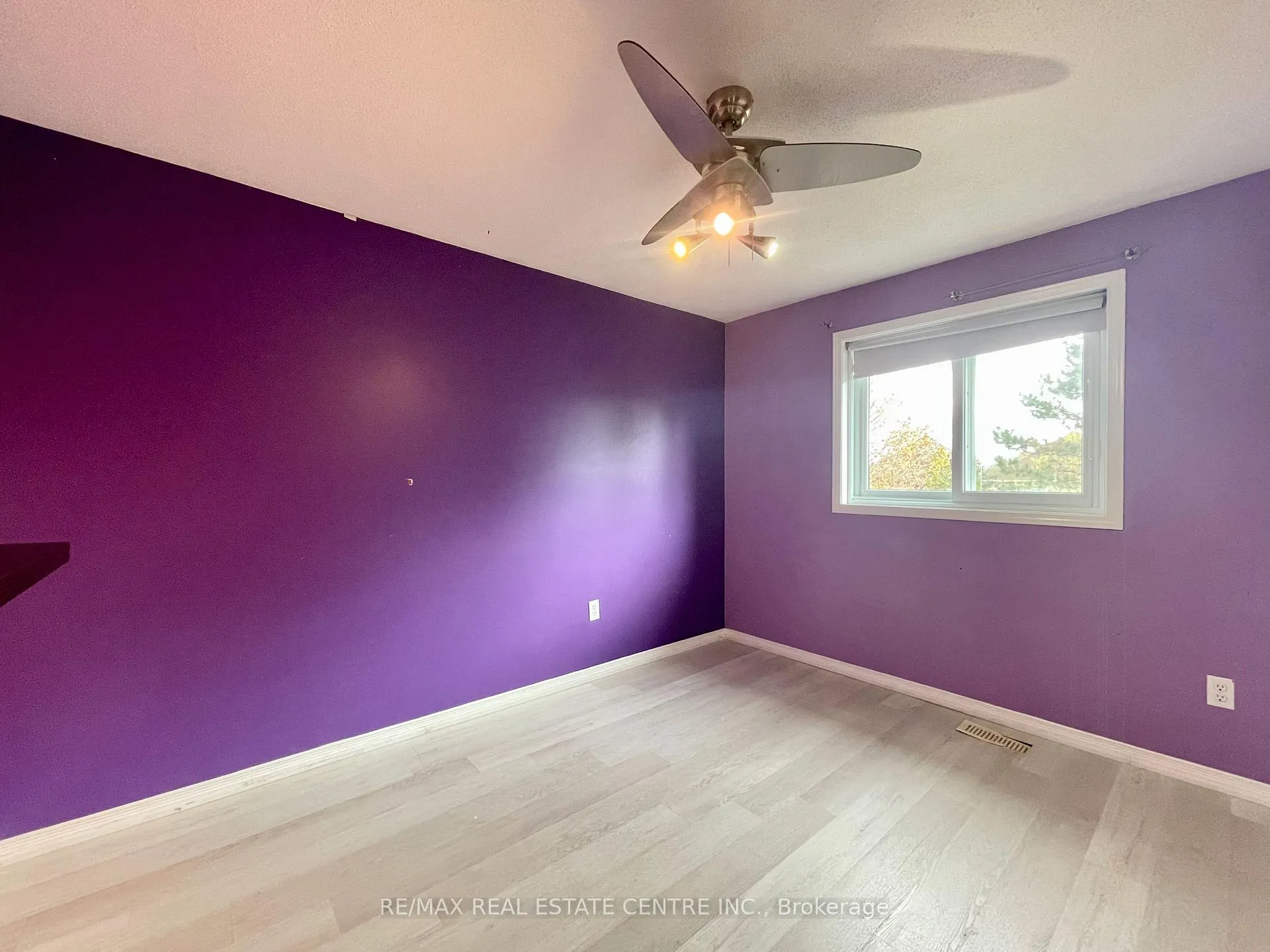 Photo 23 of 220 Pastern Trail, Waterloo — HOMEH