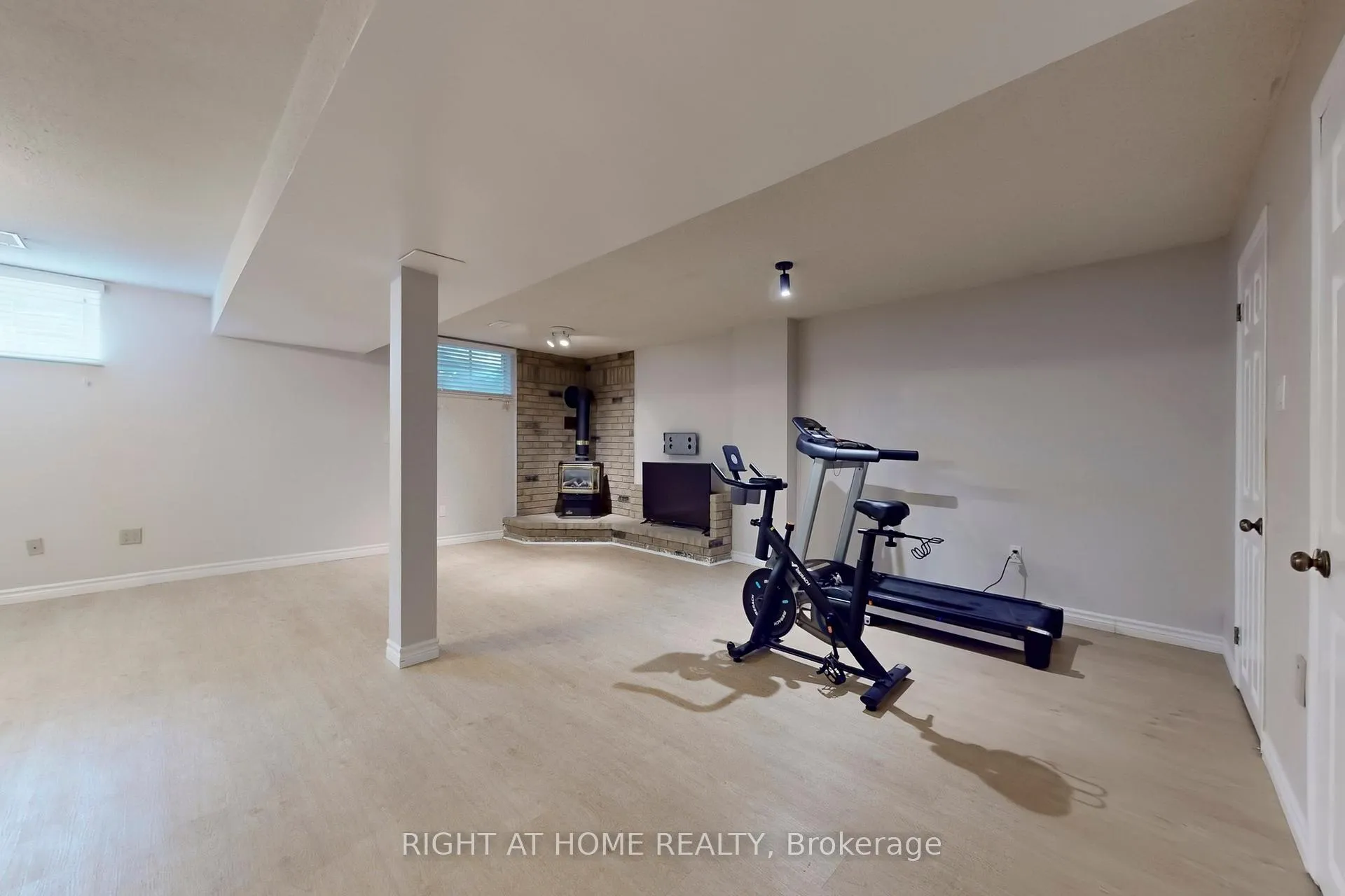 Photo 38 of 62 Como Place, Hamilton, Ryckmans — HOMEH