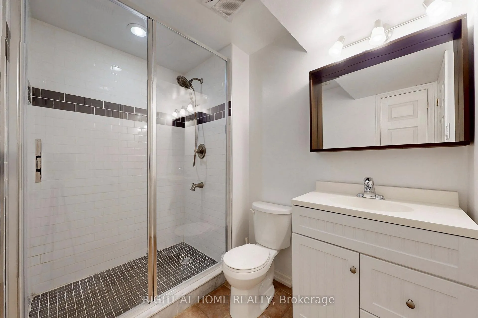 Photo 39 of 62 Como Place, Hamilton, Ryckmans — HOMEH
