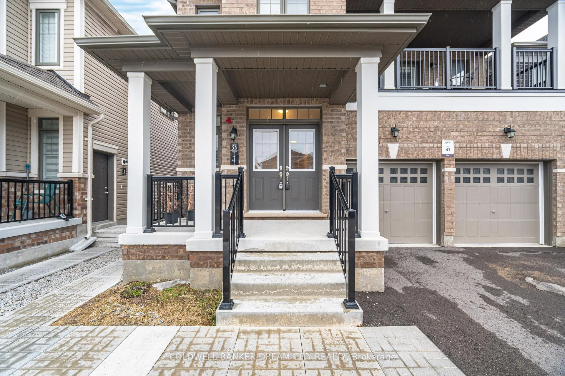 Photo 3 of 33 Bannister Road, Barrie, Rural Barrie Southeast — HOMEH