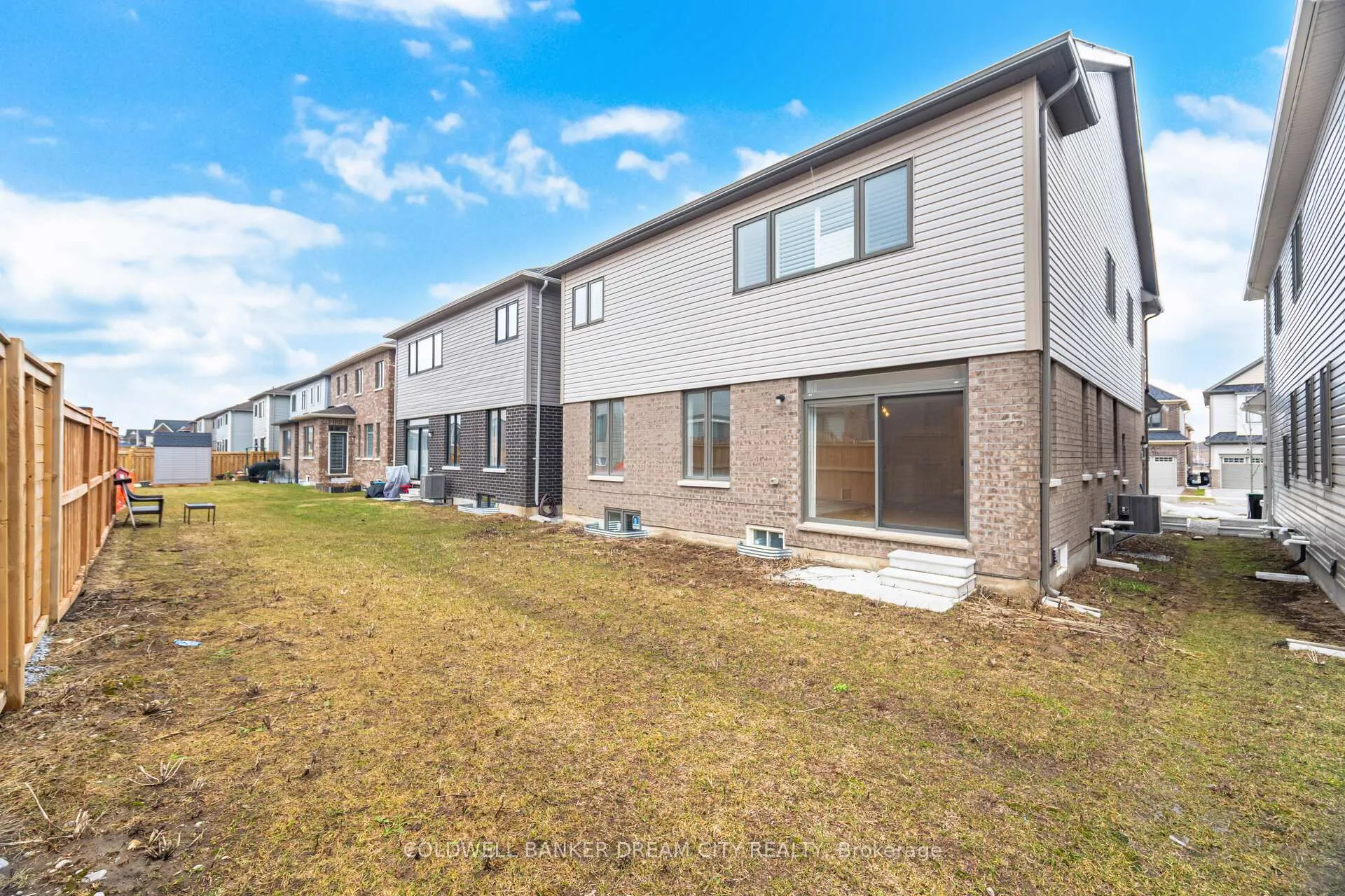 Photo 30 of 33 Bannister Road, Barrie, Rural Barrie Southeast — HOMEH