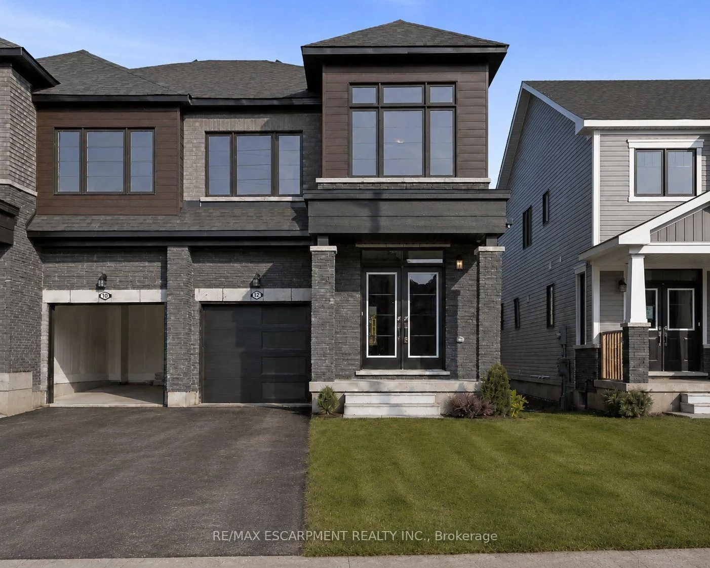 Photo 1 of 12 Blackberry Lane, Thorold, Hurricane/Merrittville — HOMEH