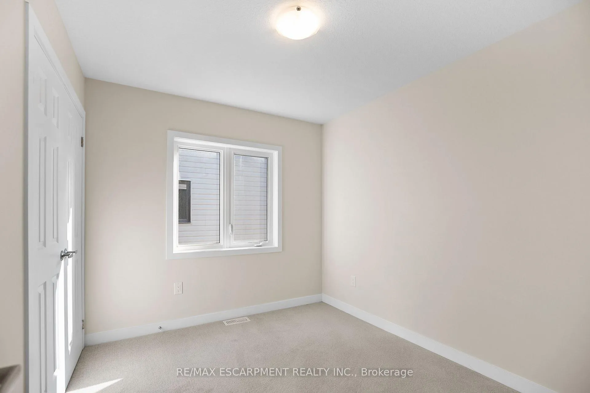 Photo 19 of 12 Blackberry Lane, Thorold, Hurricane/Merrittville — HOMEH