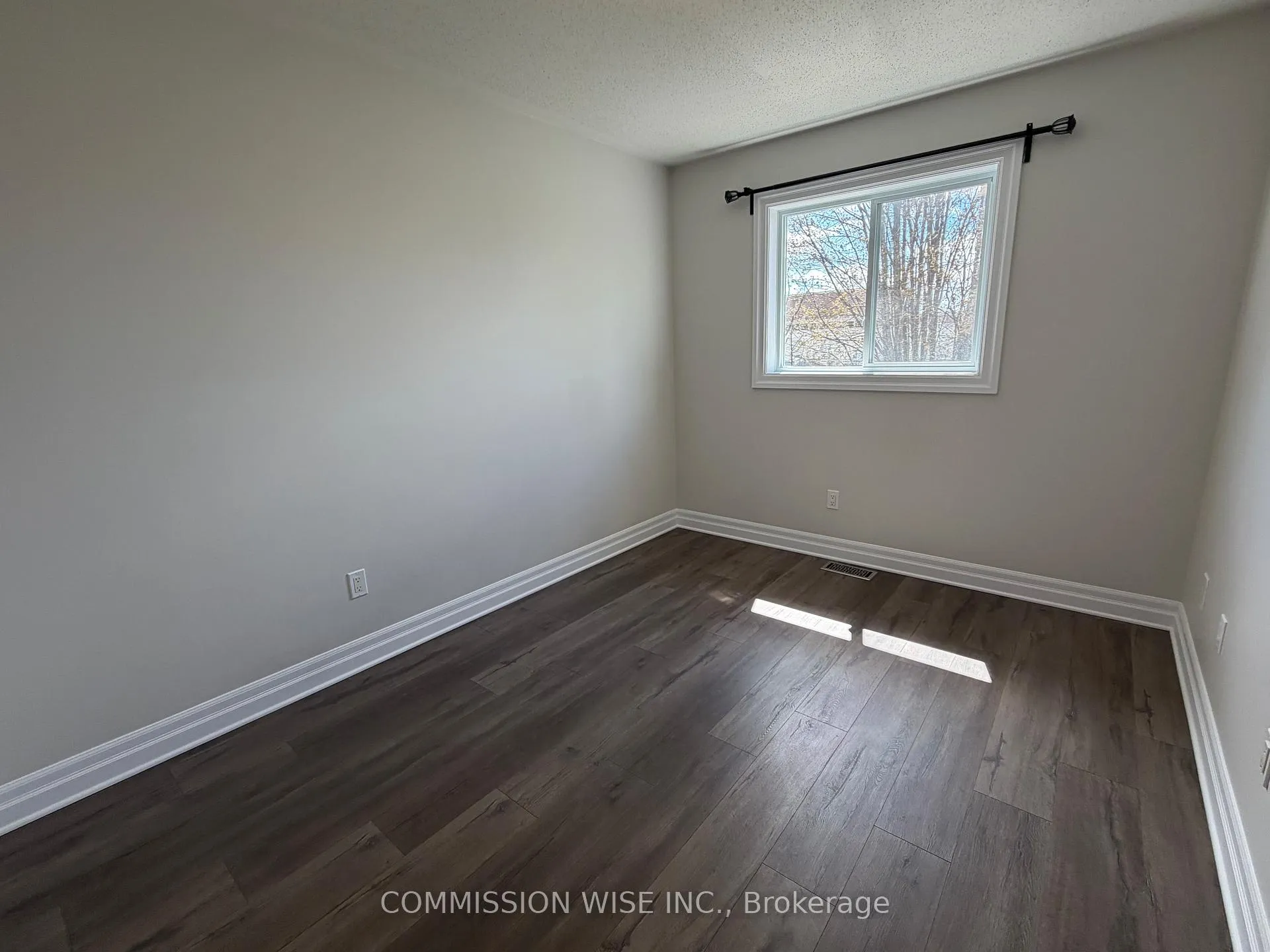 Photo 25 of 82 Carwood Circle, Ottawa, Carson Meadows — HOMEH
