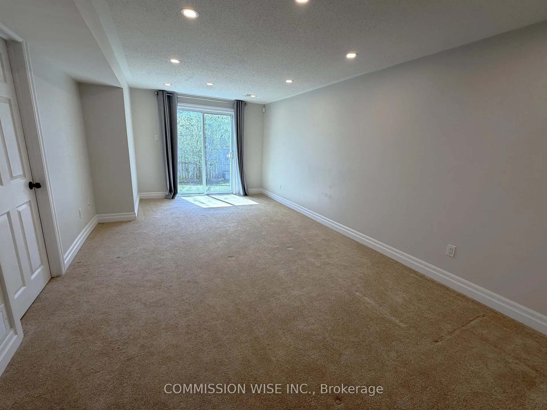 Photo 26 of 82 Carwood Circle, Ottawa, Carson Meadows — HOMEH
