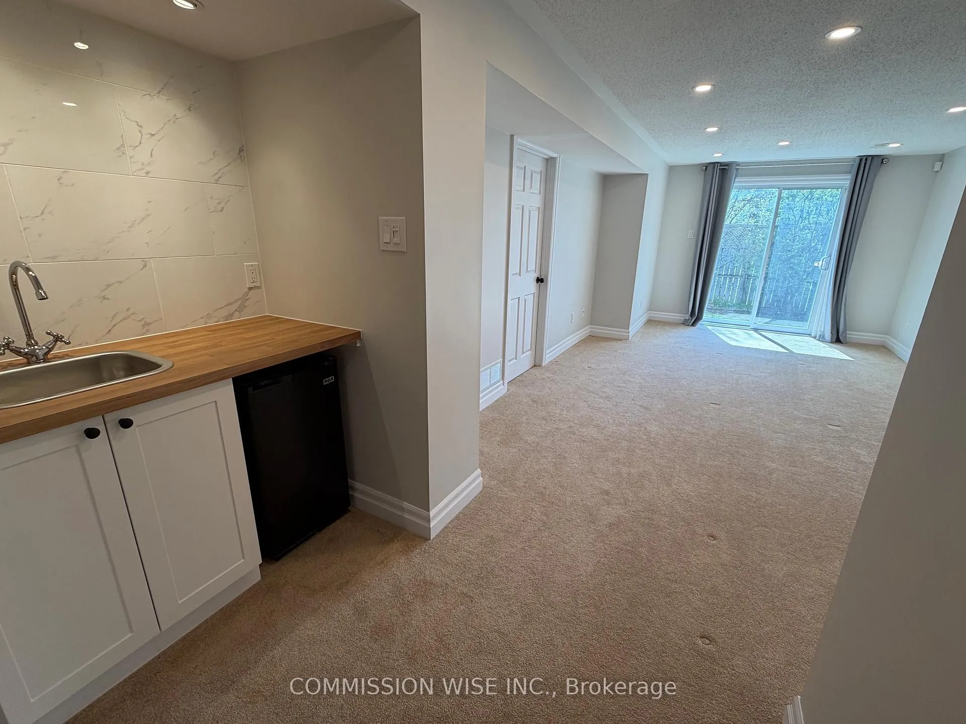 Photo 29 of 82 Carwood Circle, Ottawa, Carson Meadows — HOMEH