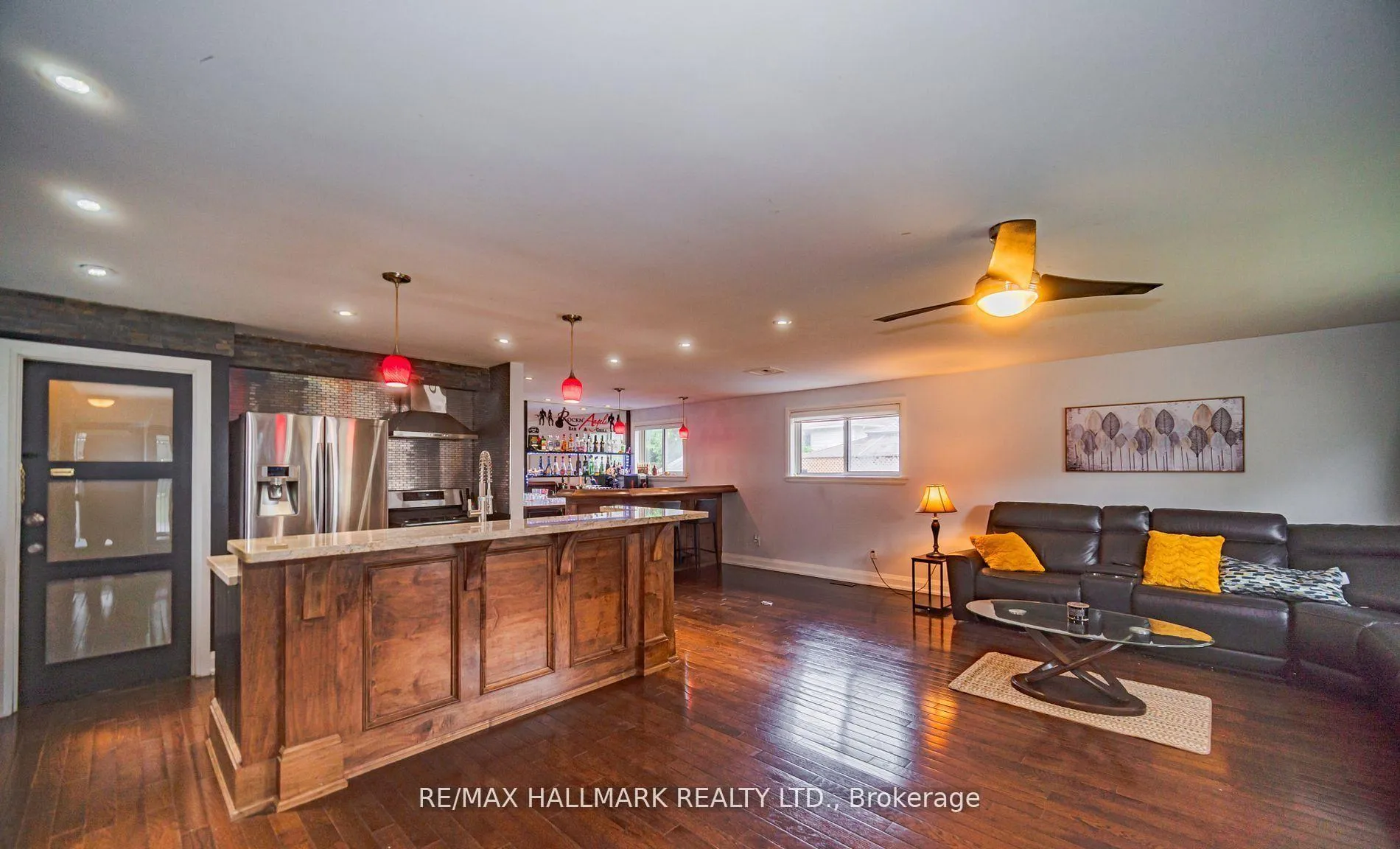 Photo 19 of 4 Devins Drive, Aurora, Aurora Heights — HOMEH