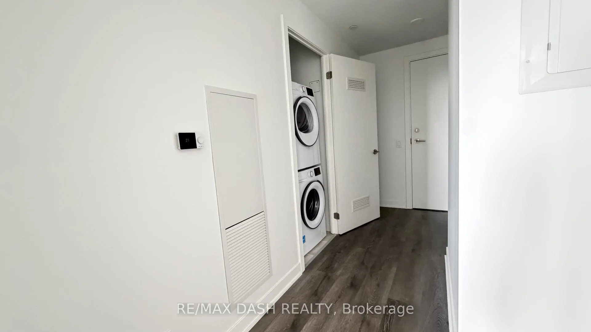 Photo 11 of Unit 811, 6 Flavelle Trail, Vaughan, Steeles West Industrial — HOMEH