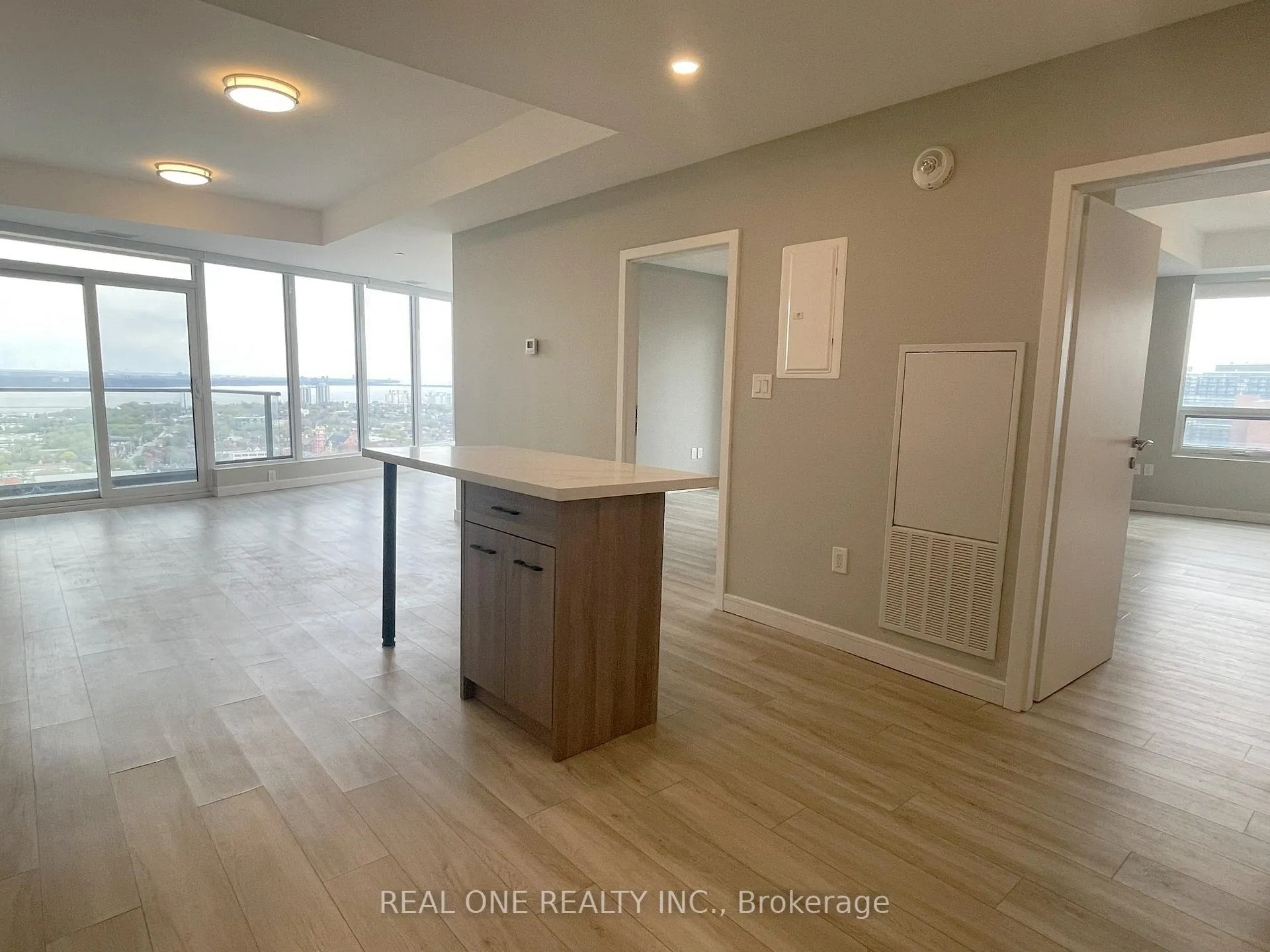 Photo 7 of Unit 2504, 20 George Street, Hamilton, Central — HOMEH