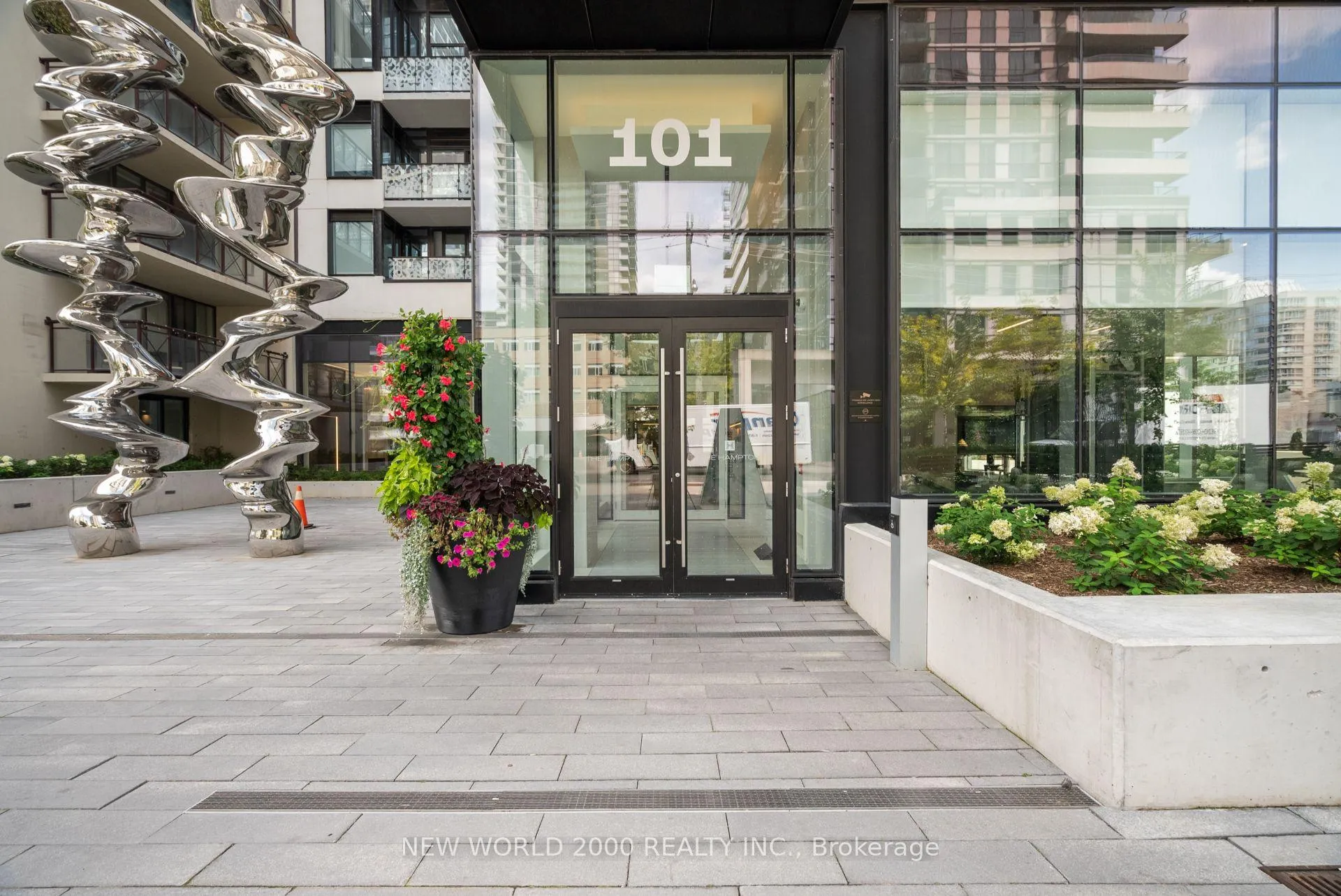 Photo 16 of Unit 1712, 101 Roehampton Avenue, Toronto, Mount Pleasant West — HOMEH