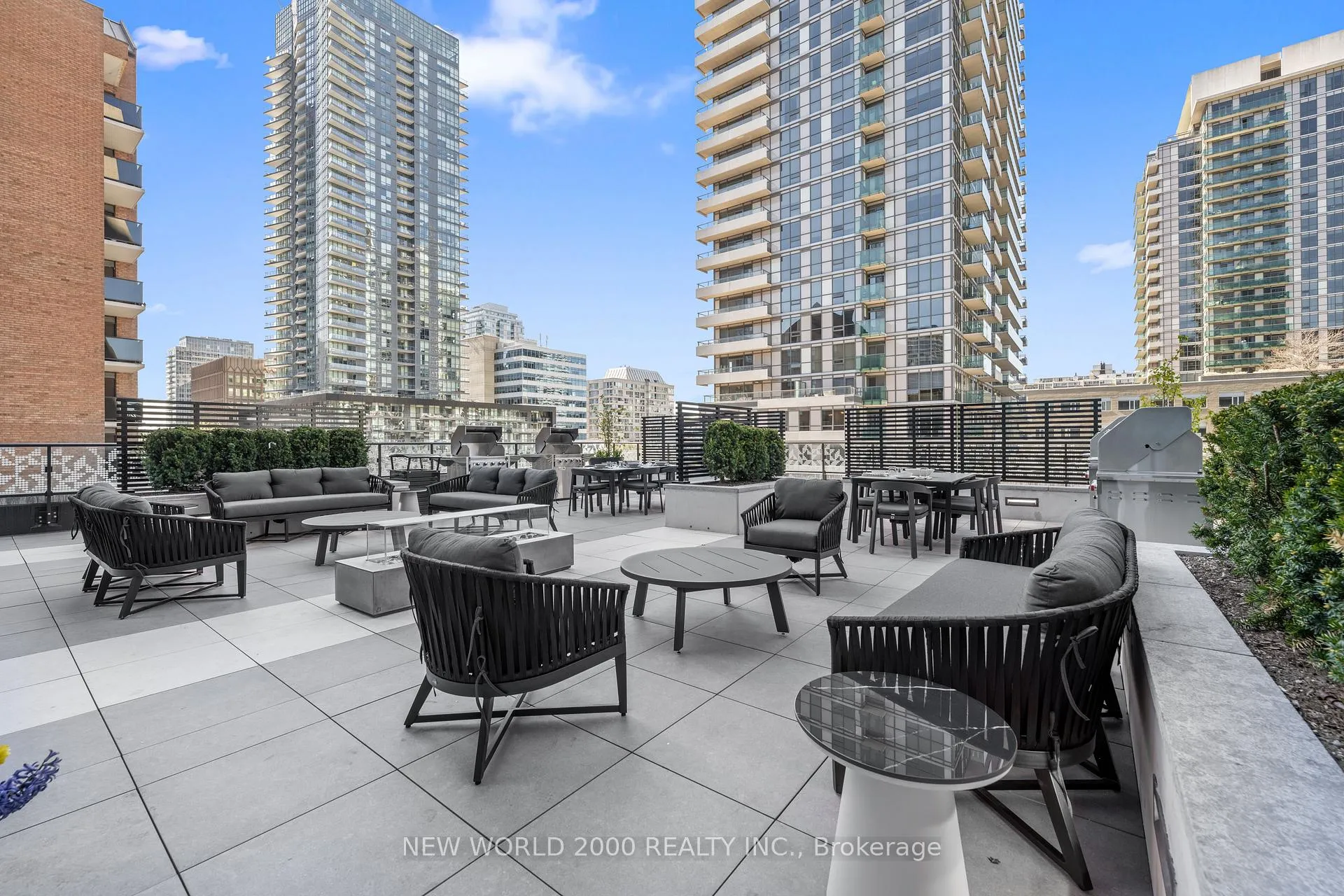 Photo 27 of Unit 1712, 101 Roehampton Avenue, Toronto, Mount Pleasant West — HOMEH