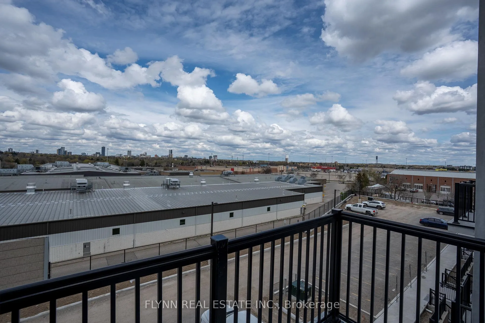 Photo 21 of Unit Q6, 25 Palace Street, Kitchener — HOMEH