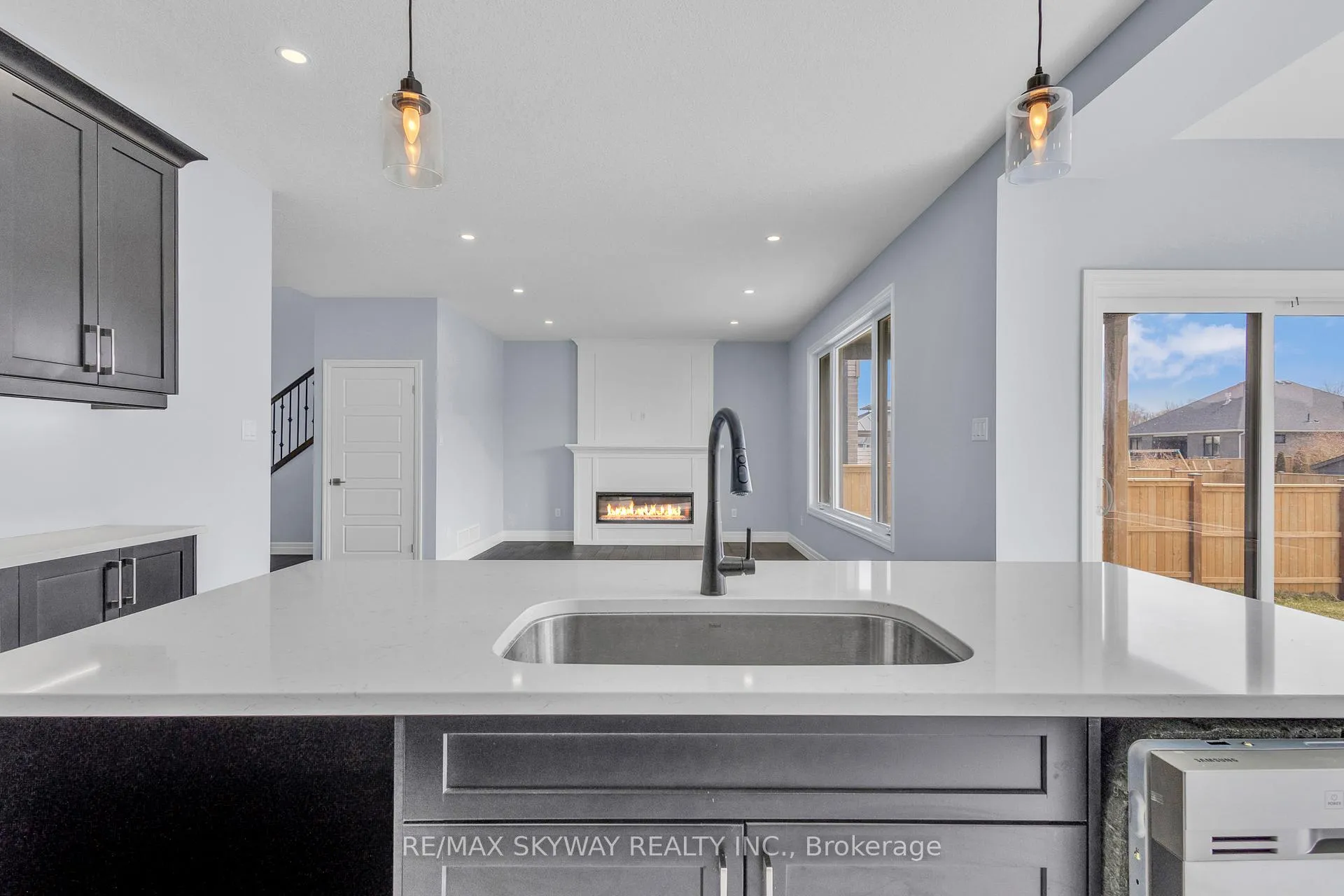 Photo 14 of 176 Foxborough Place, Thames Centre, Thorndale — HOMEH