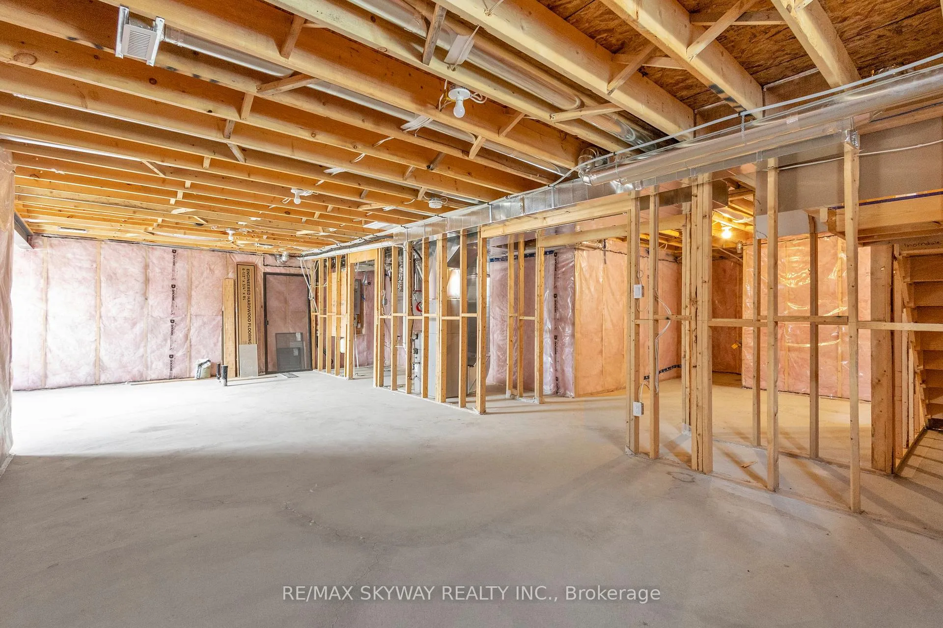 Photo 19 of 176 Foxborough Place, Thames Centre, Thorndale — HOMEH