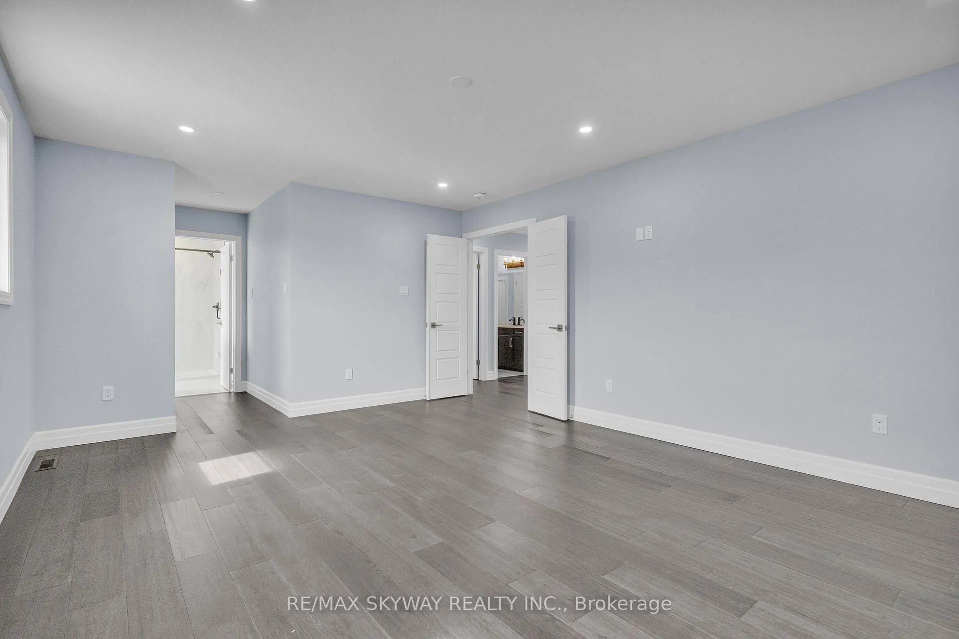 Photo 39 of 176 Foxborough Place, Thames Centre, Thorndale — HOMEH