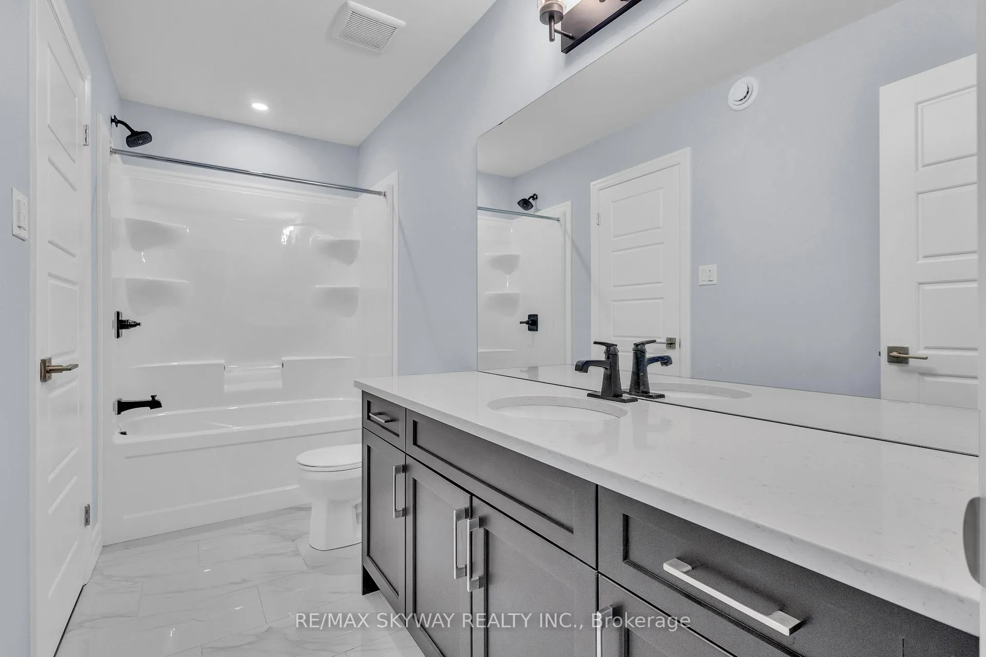 Photo 46 of 176 Foxborough Place, Thames Centre, Thorndale — HOMEH