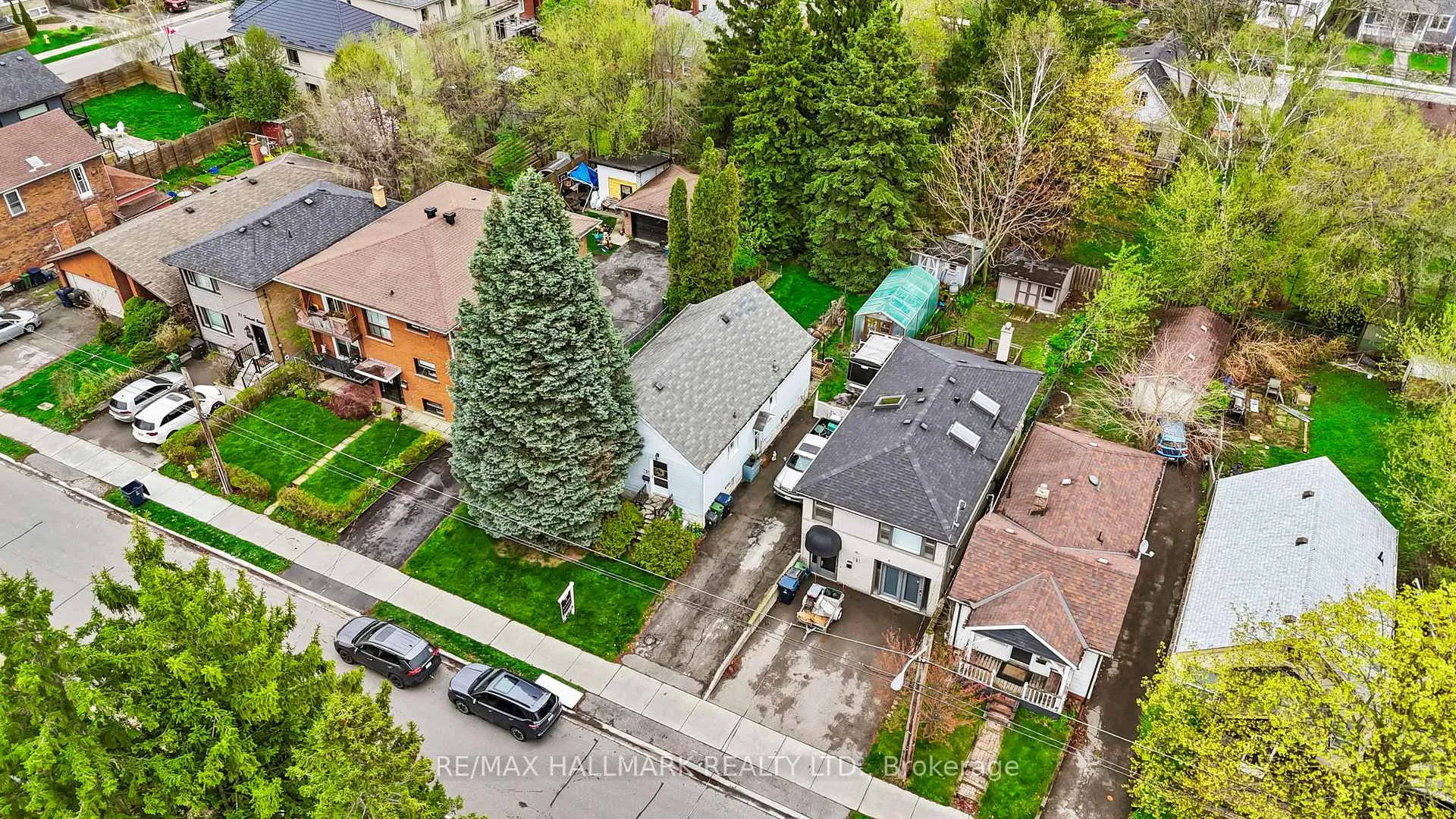 Photo 5 of 65 Fortieth Street, Etobicoke, Long Branch — HOMEH