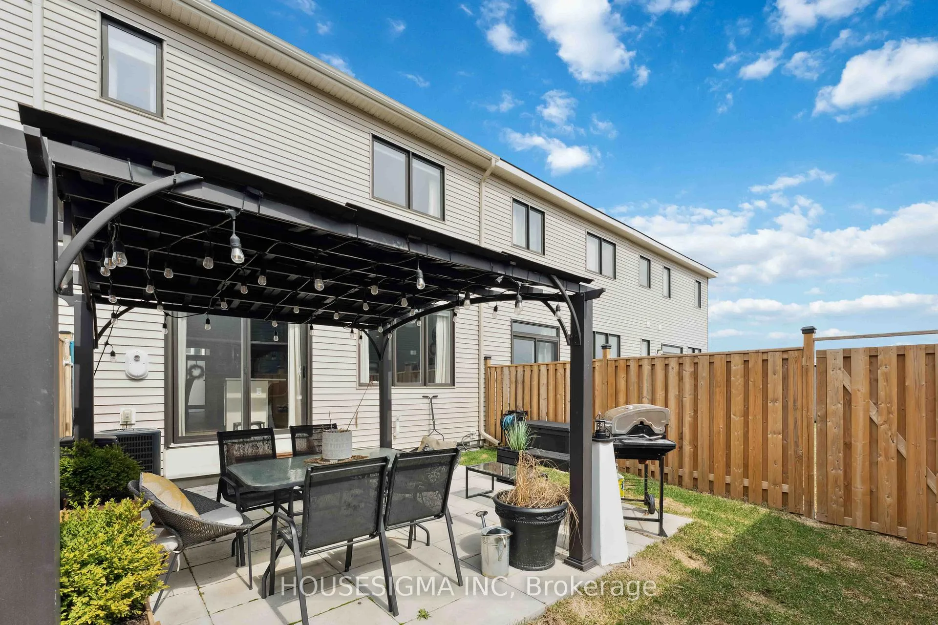 Photo 45 of 48 Bermondsey Way, Ottawa, Stittsville (North) — HOMEH