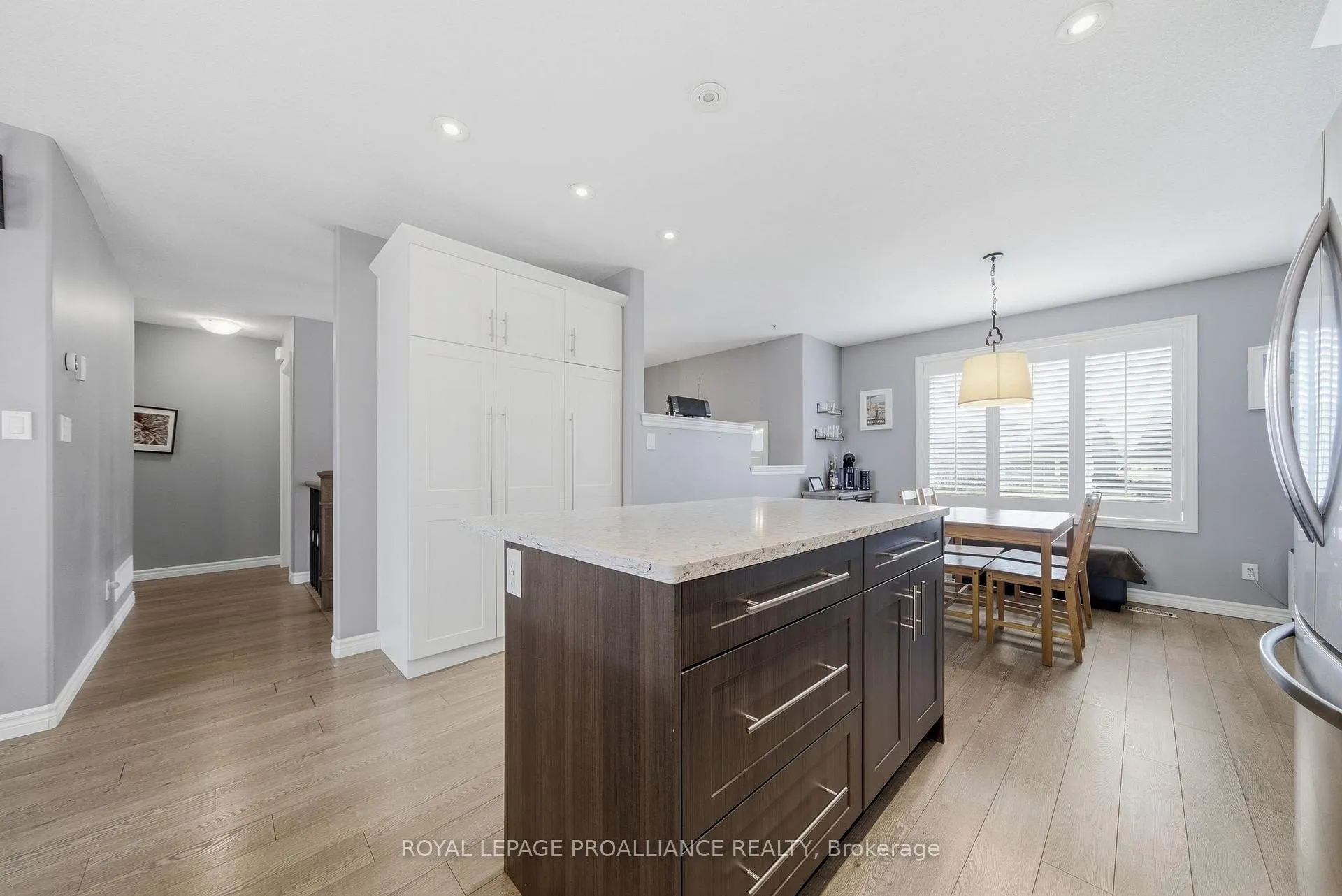 Photo 11 of 20 Butternut Court, Belleville, Belleville Ward — HOMEH