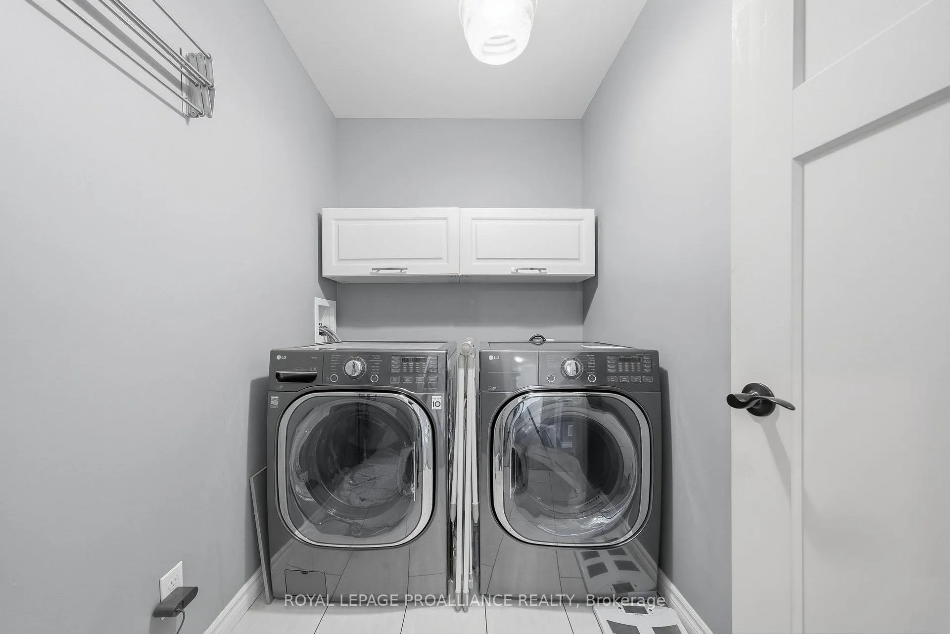 Photo 31 of 20 Butternut Court, Belleville, Belleville Ward — HOMEH