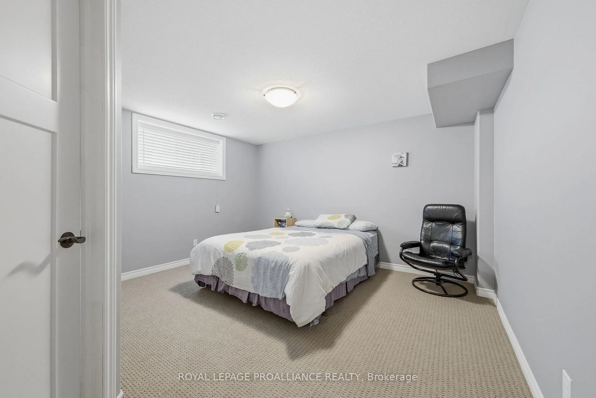 Photo 36 of 20 Butternut Court, Belleville, Belleville Ward — HOMEH