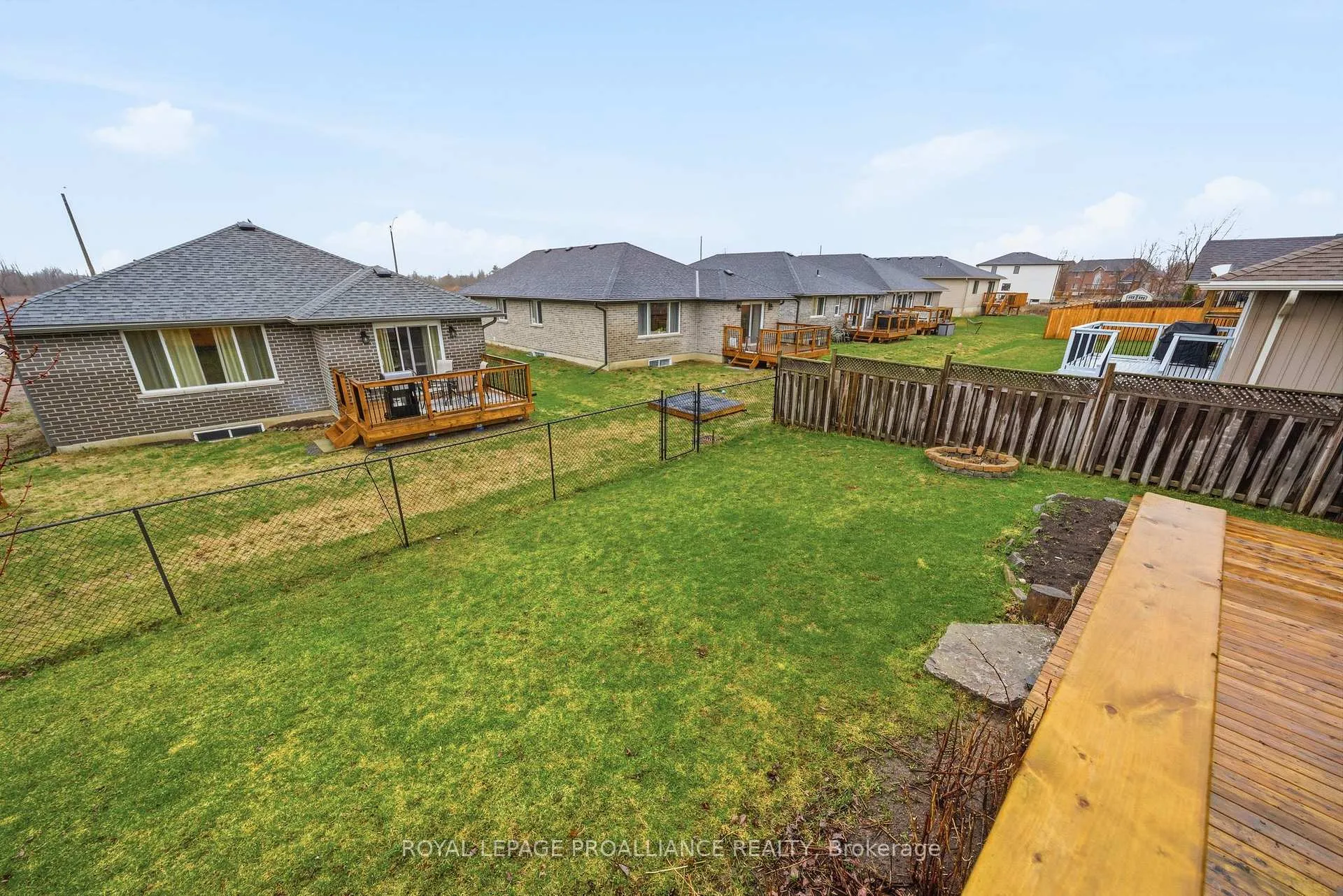Photo 42 of 20 Butternut Court, Belleville, Belleville Ward — HOMEH