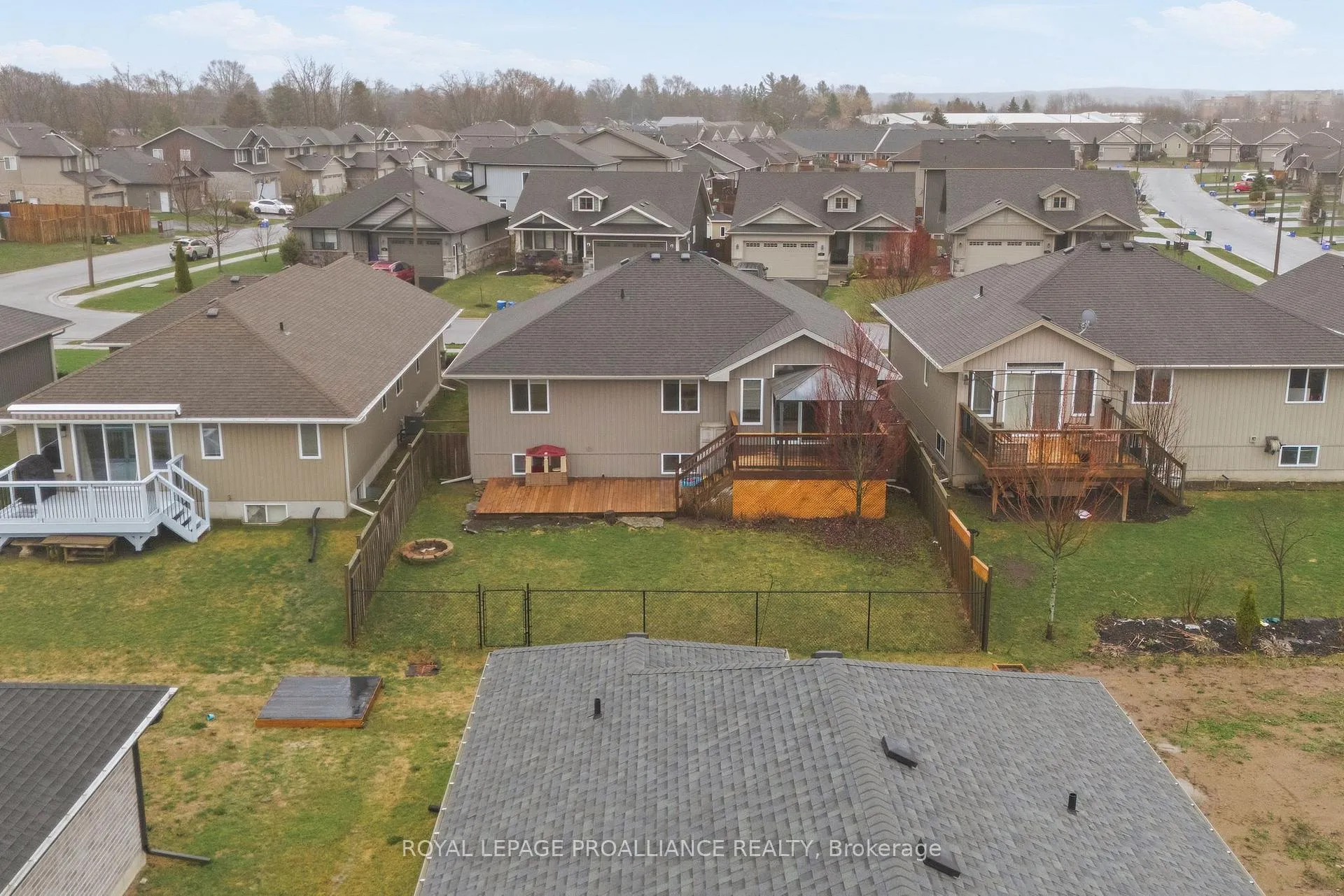 Photo 43 of 20 Butternut Court, Belleville, Belleville Ward — HOMEH