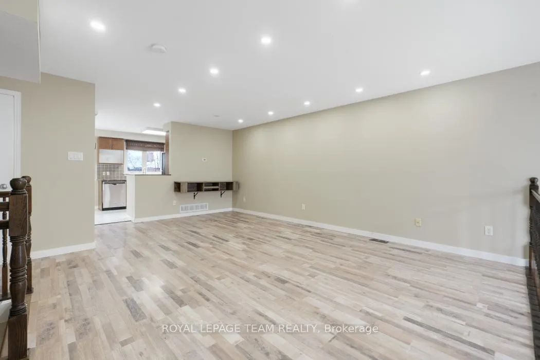 Photo 3 of Unit 136, 1512 Walkley Road, Ottawa, Heron Gate/Industrial Park — HOMEH